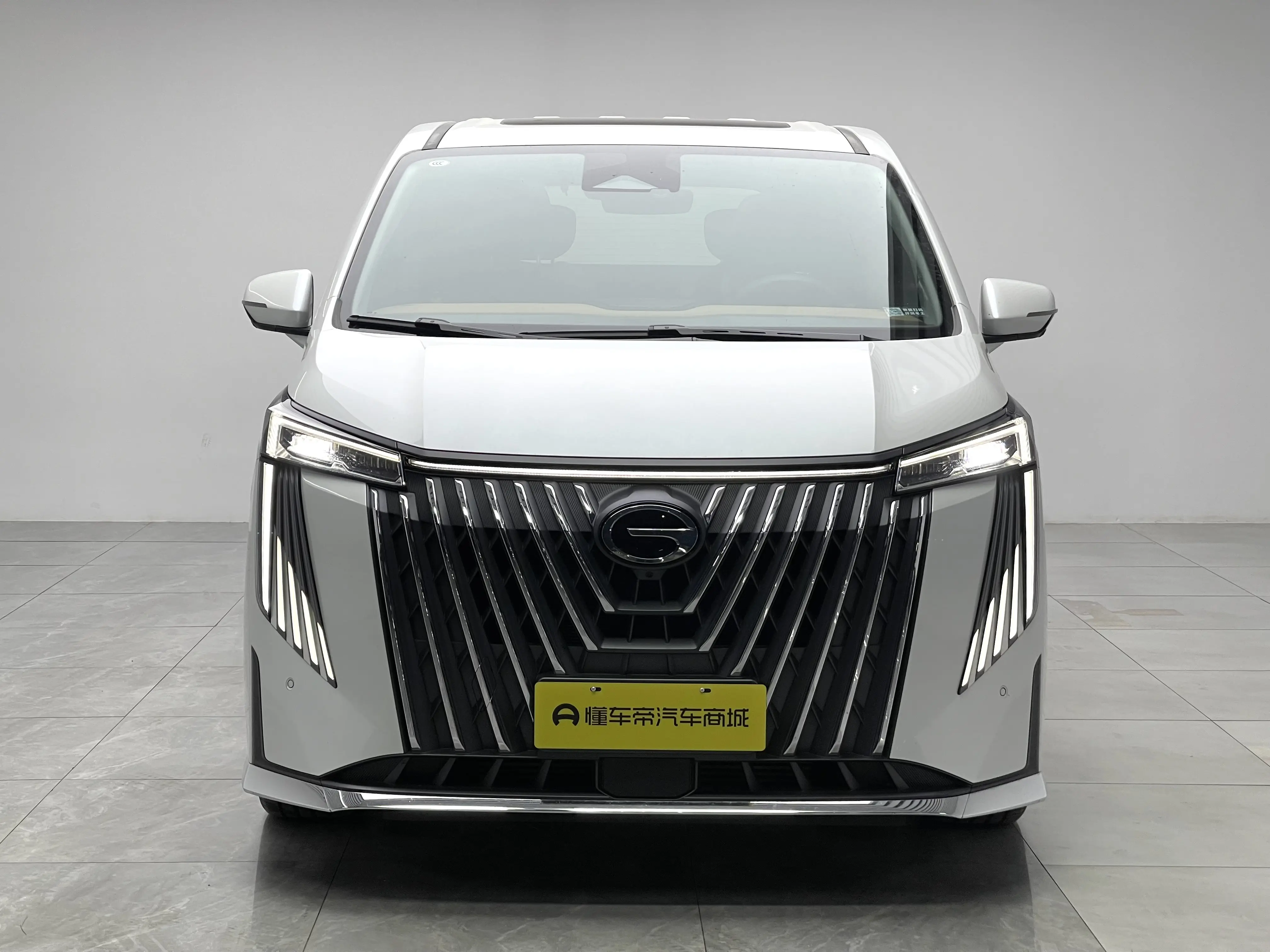 GAC Trumpchi M8  из Китая