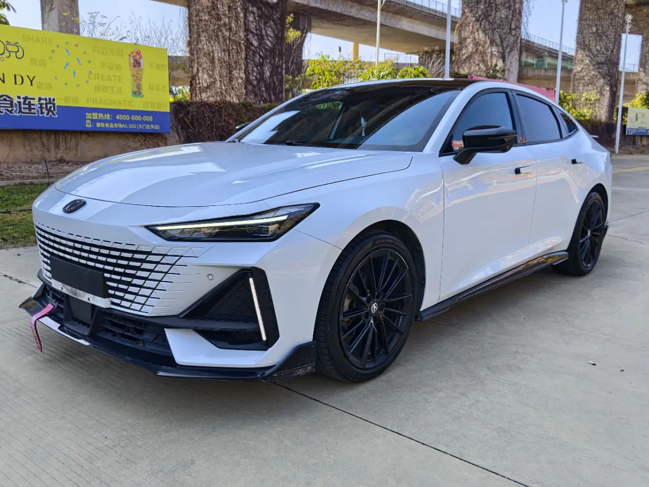 Changan UNI-V  из Китая