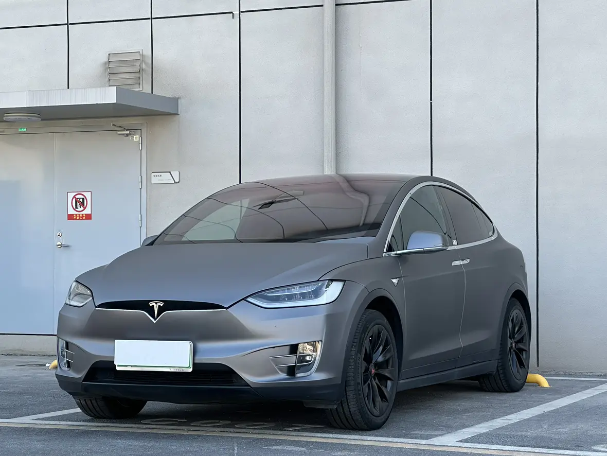 Tesla Model X  из Китая