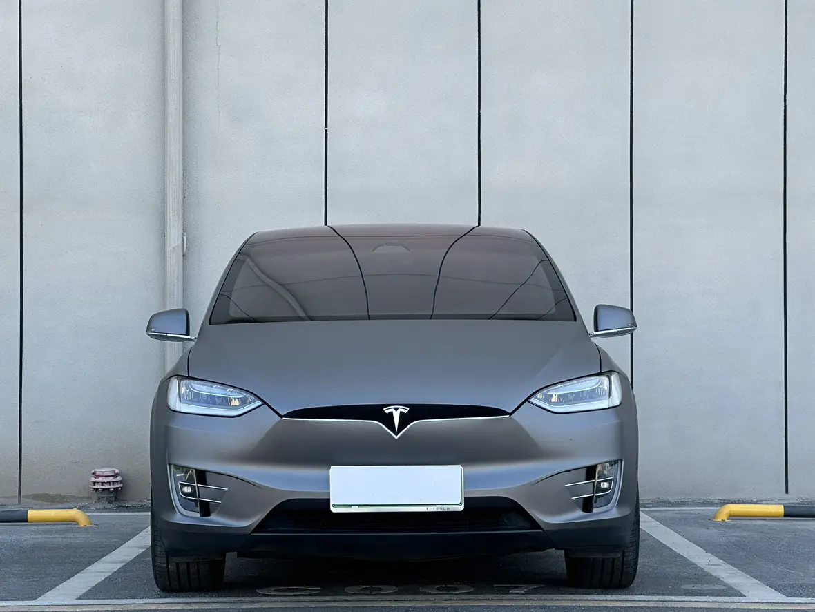 Tesla Model X  из Китая