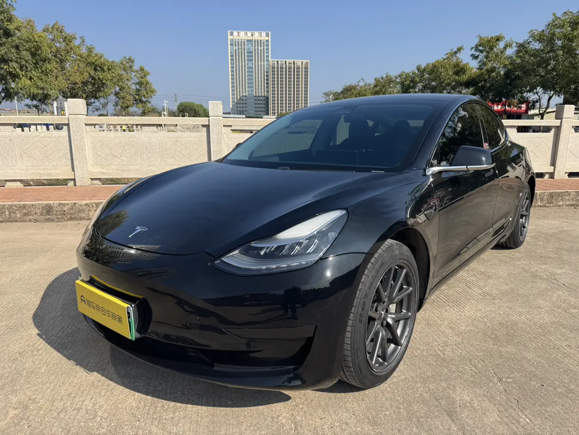 Tesla Model 3  из Китая