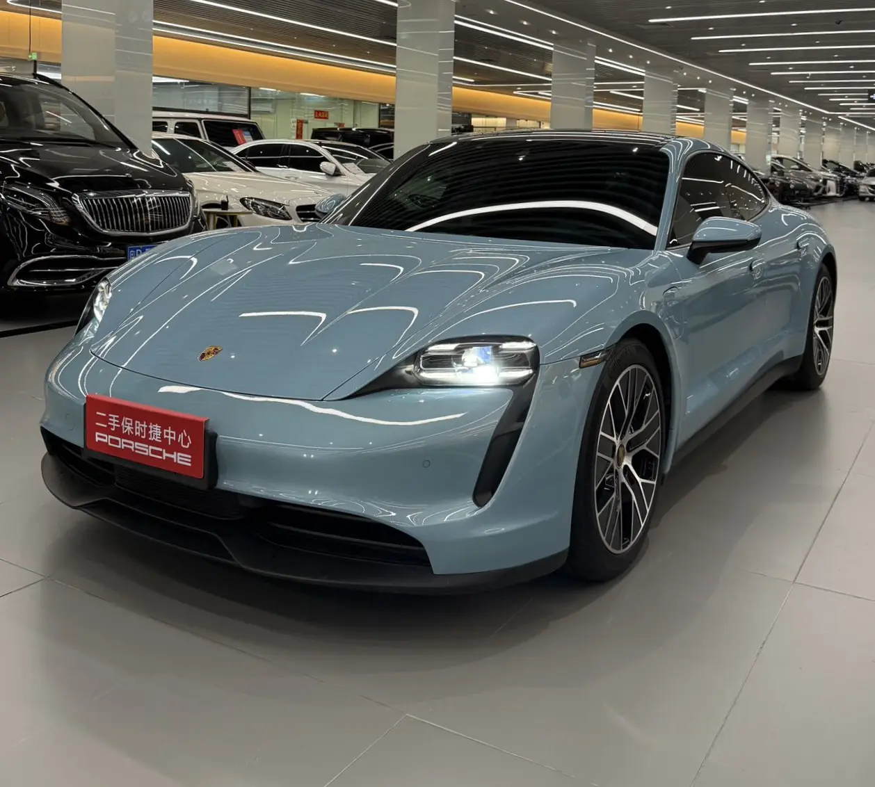 Porsche Taycan