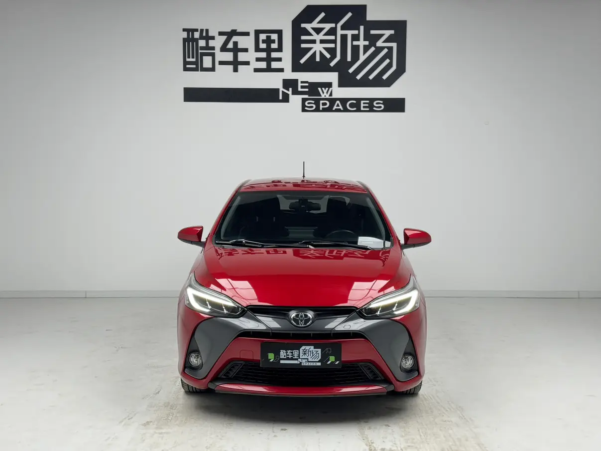 Toyota Yaris L  из Китая