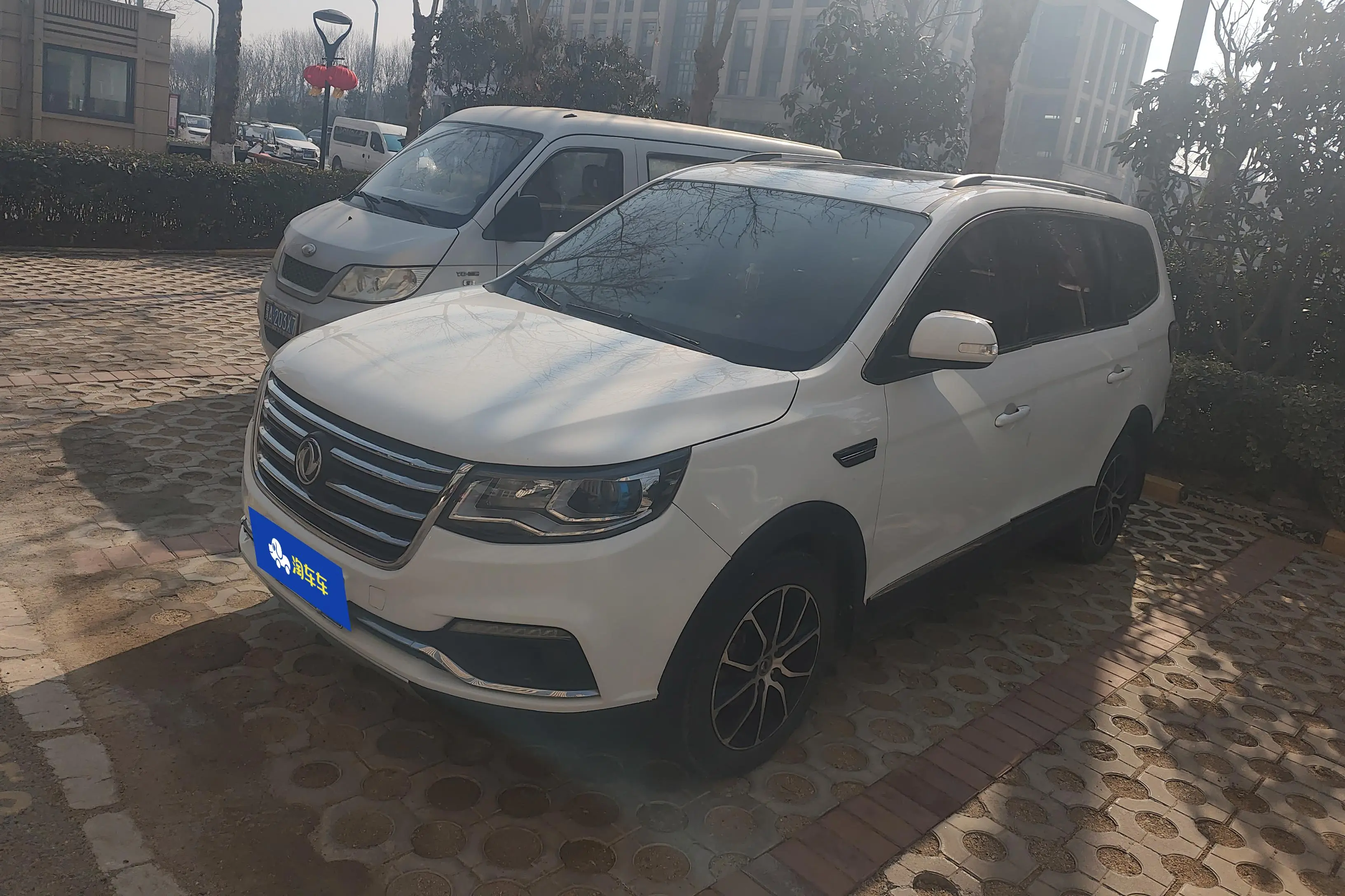 Forthing Fengxing SX6  из Китая