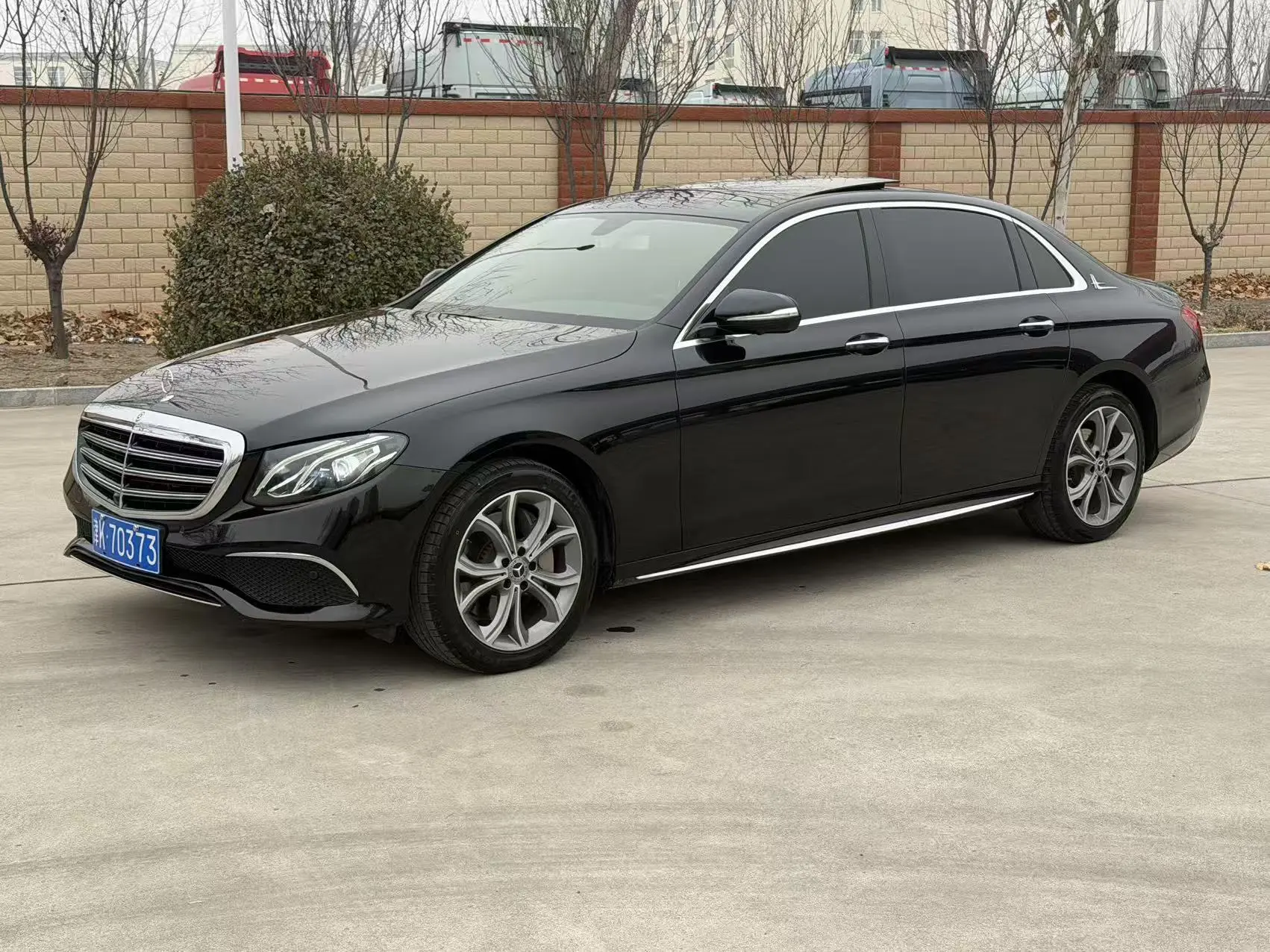 Mercedes-Benz E-Class  из Китая