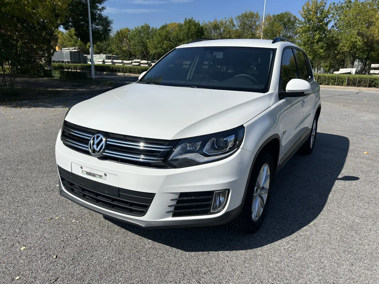 Volkswagen Tiguan (Tharu)  из Китая