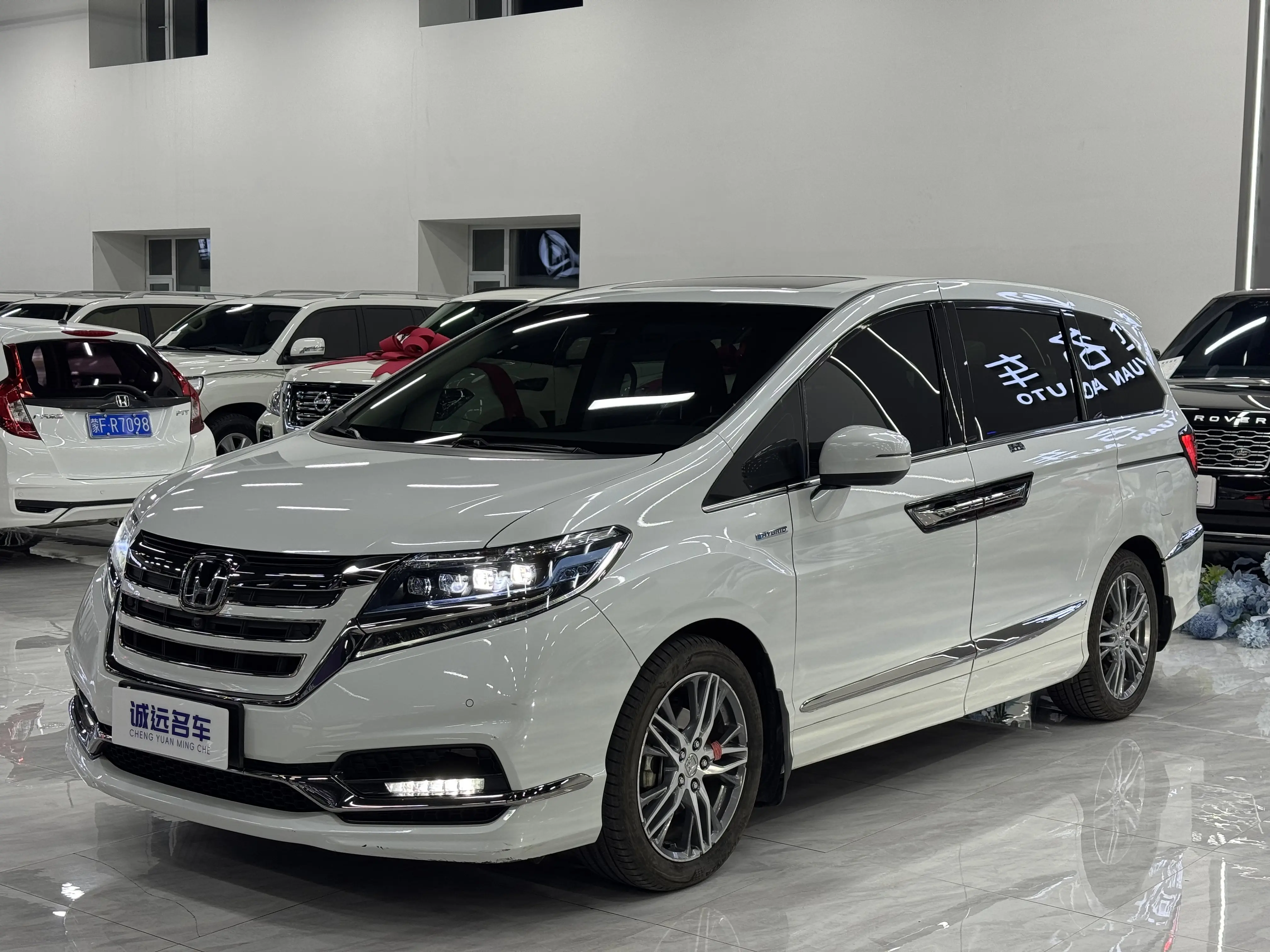 Honda Elysion (Alison)  из Китая