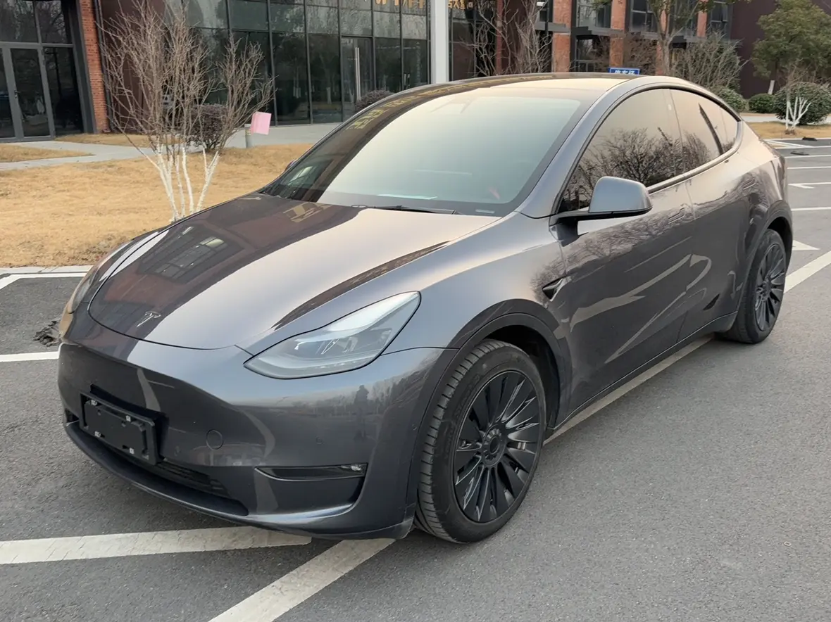 Tesla Model Y  из Китая