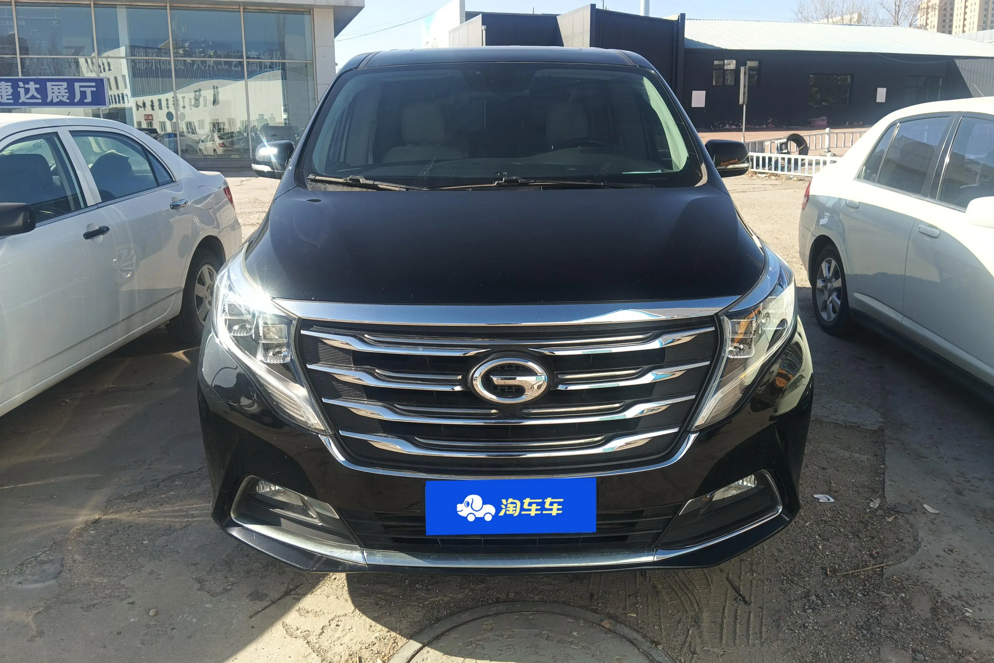 GAC Trumpchi M8  из Китая