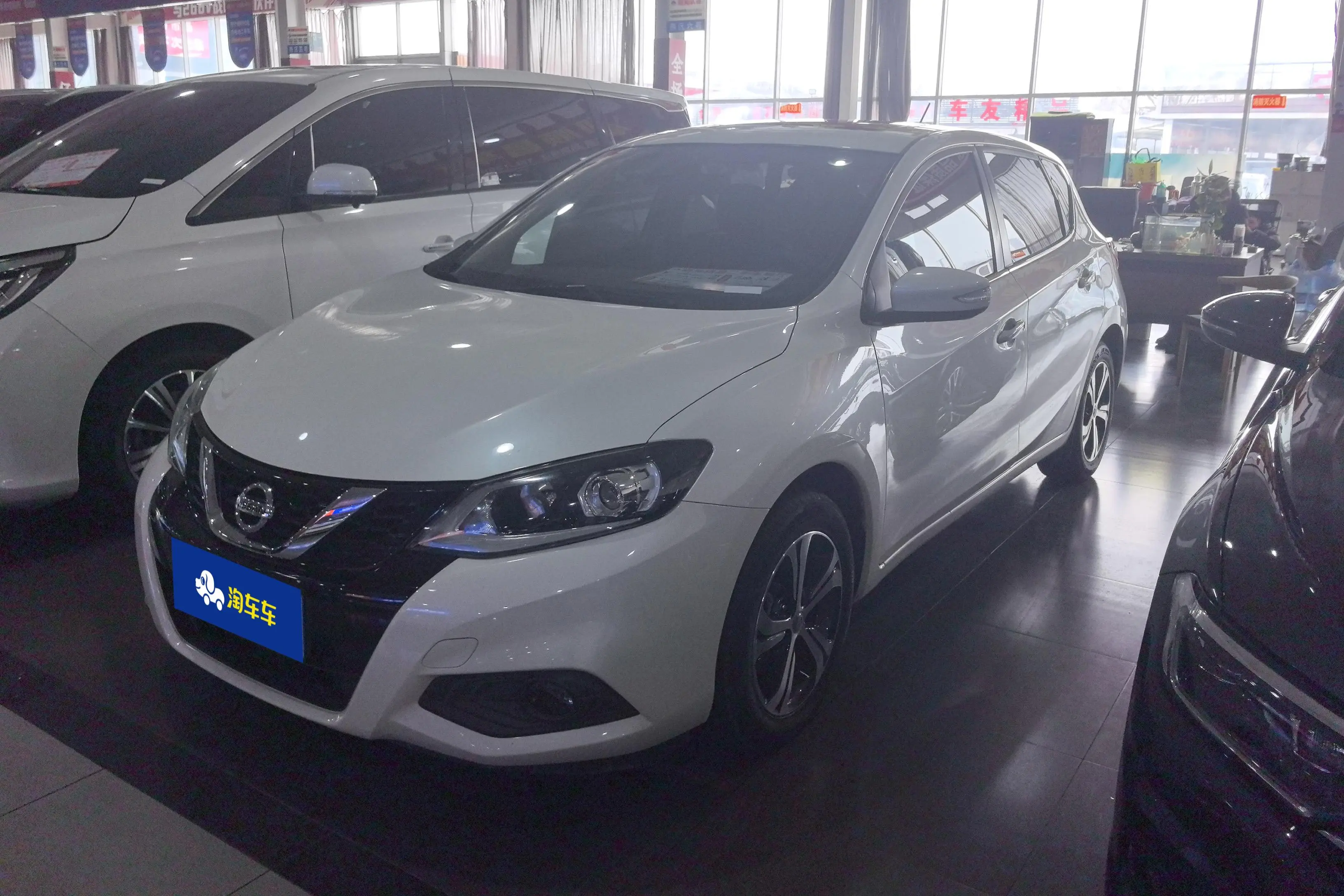 Nissan Tiida  из Китая