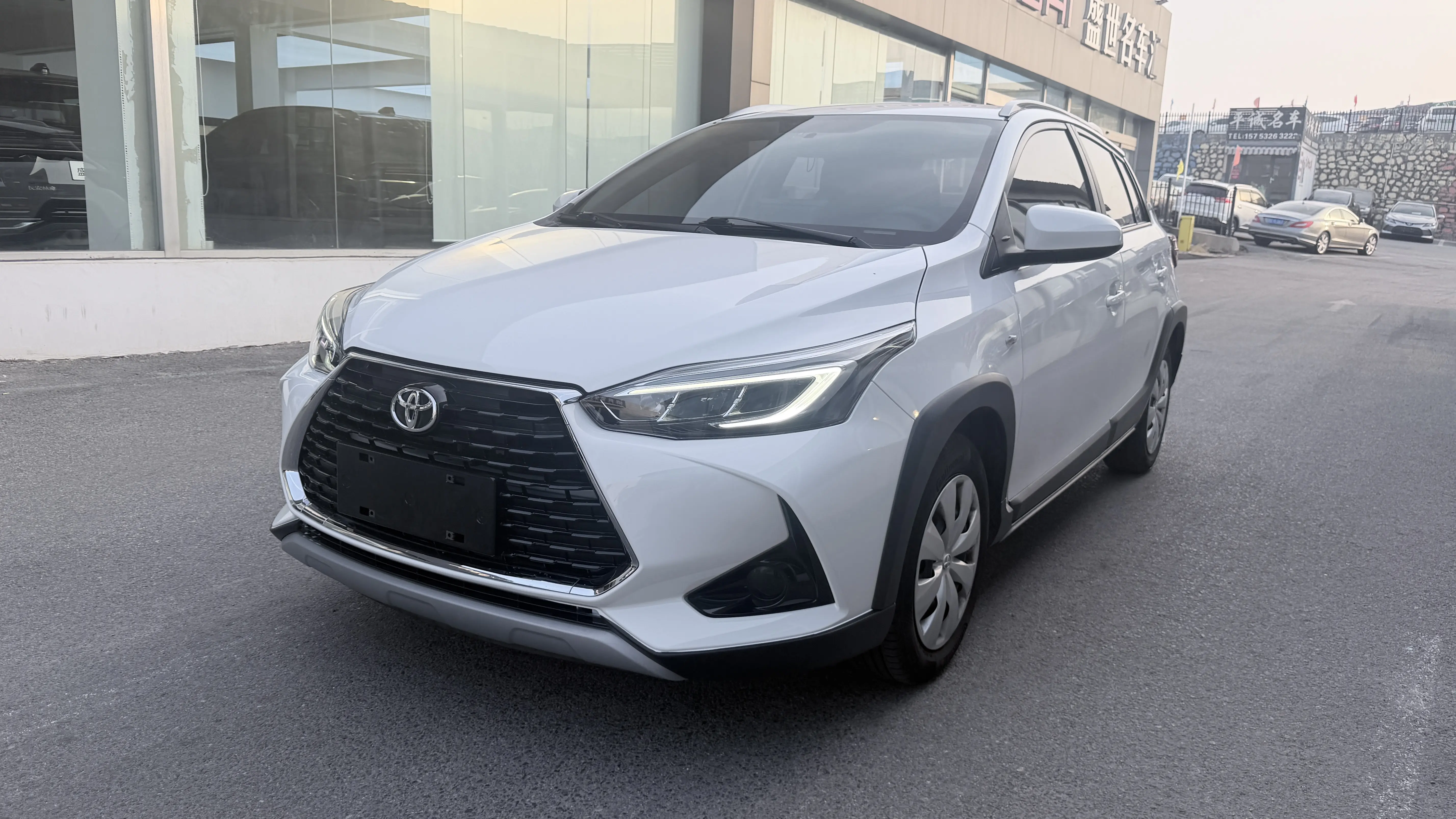 Toyota Yaris L  из Китая