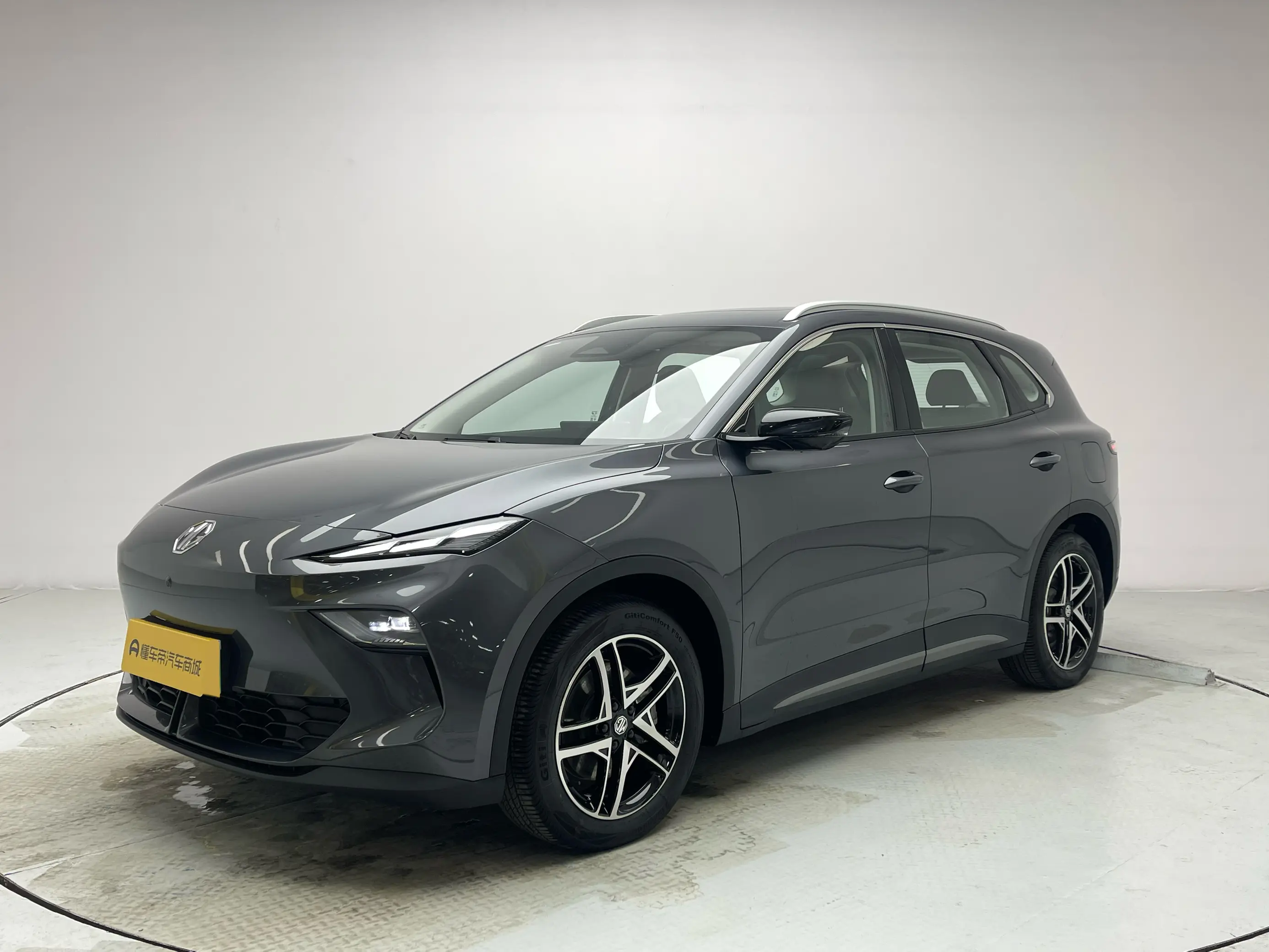 MG ES5  из Китая