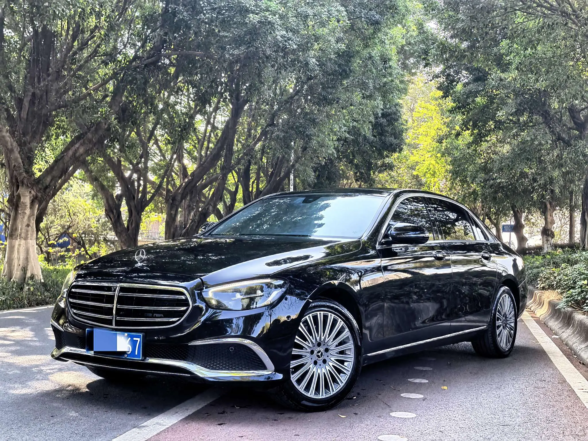 Mercedes-Benz E-Class  из Китая