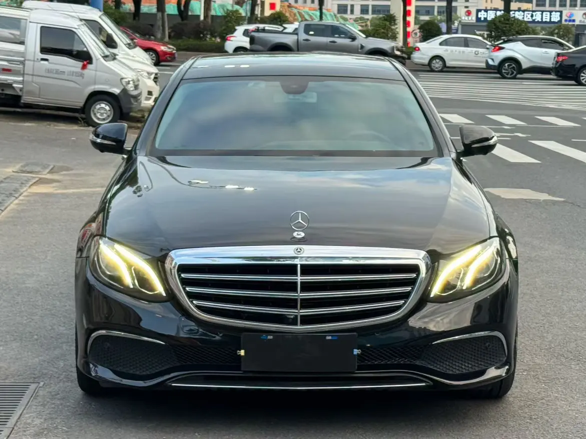 Mercedes-Benz E-Class  из Китая