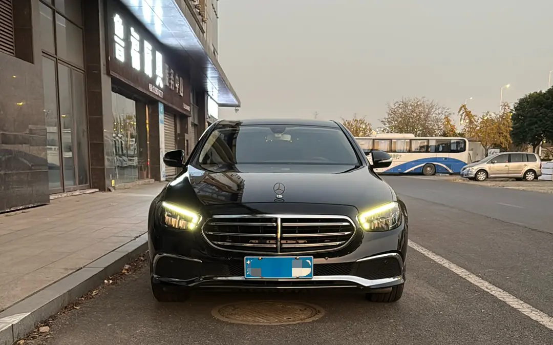 Mercedes-Benz E-Class  из Китая