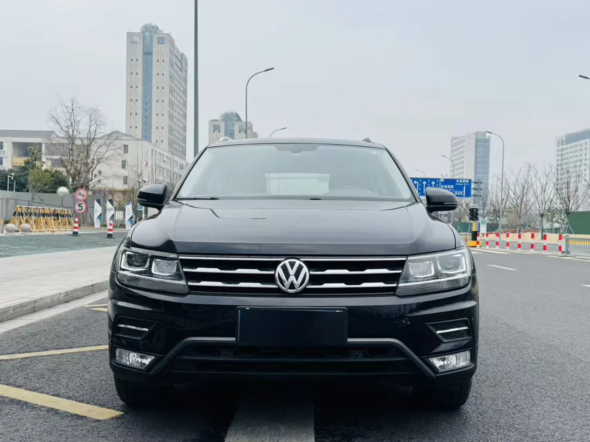 Volkswagen Tiguan L  из Китая