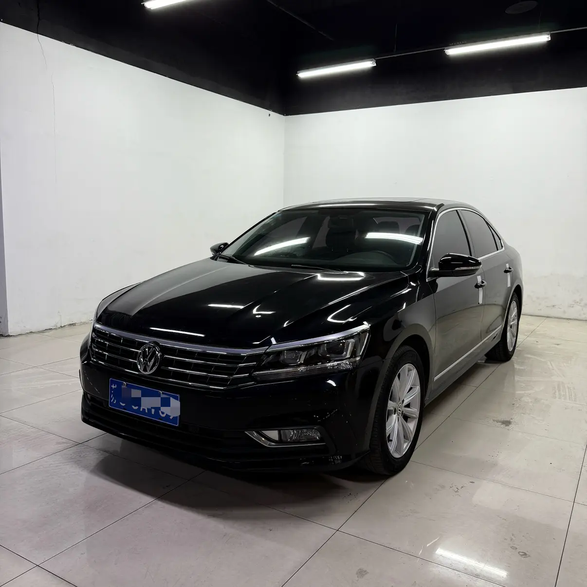 Volkswagen Passat  из Китая