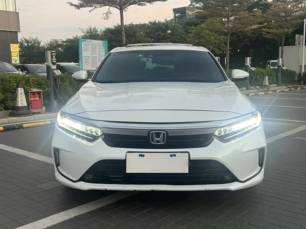 Honda Inspire (Yingshipai)  из Китая