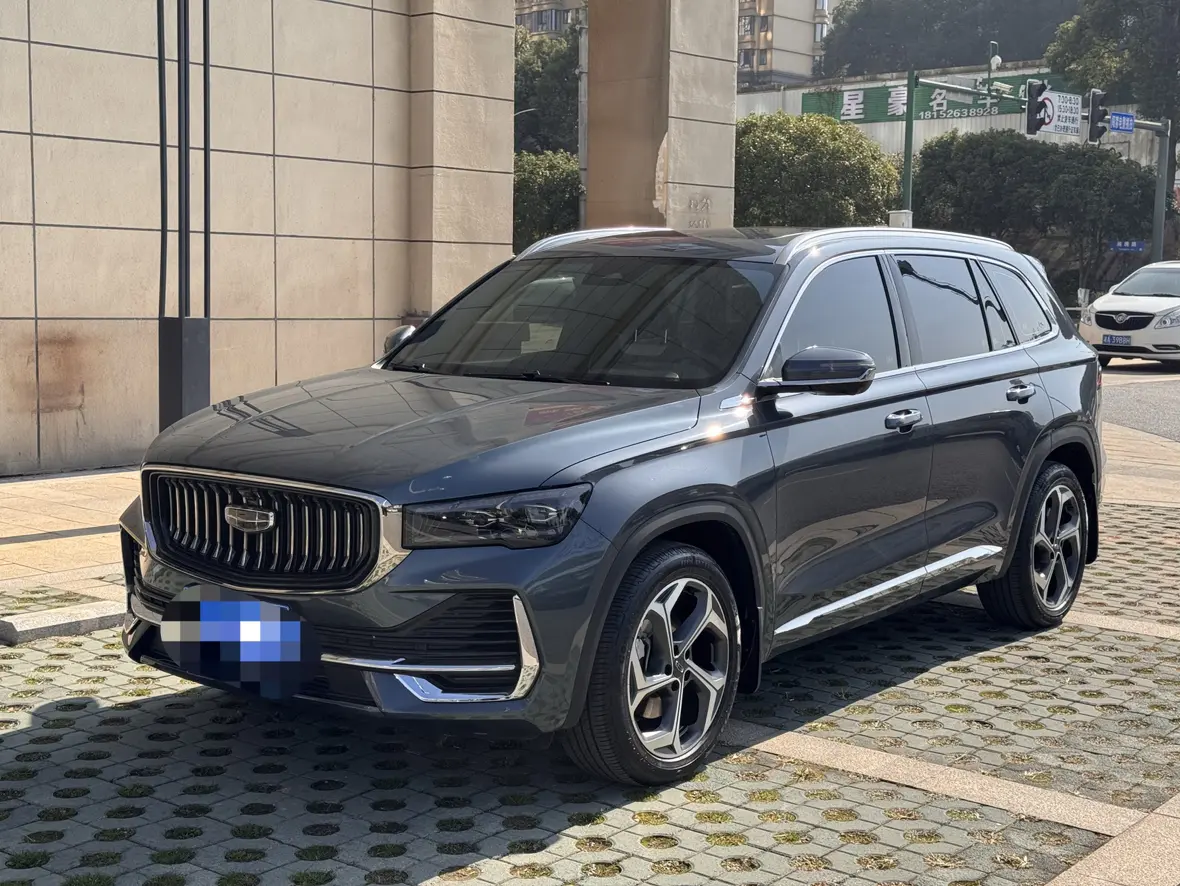 Geely Monjaro (Xingyue L)  из Китая