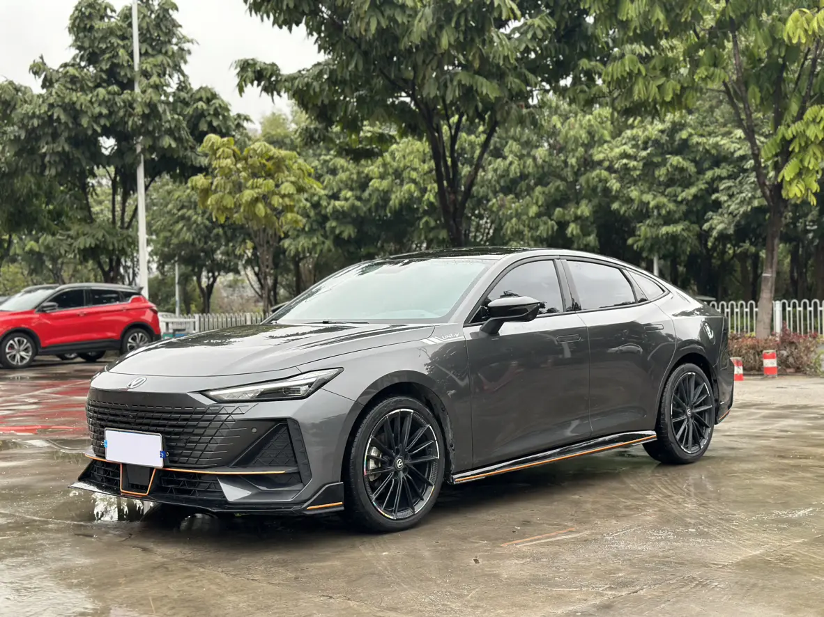 Changan UNI-V  из Китая