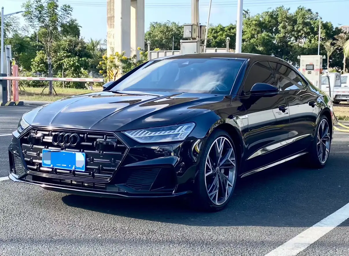 Audi A7L