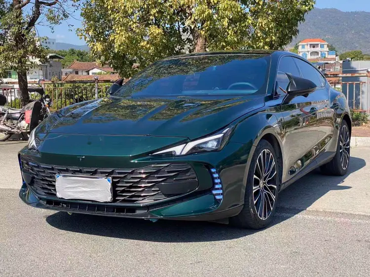 MG 7  из Китая