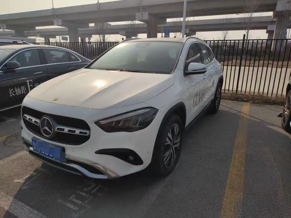 Mercedes-Benz GLA  из Китая