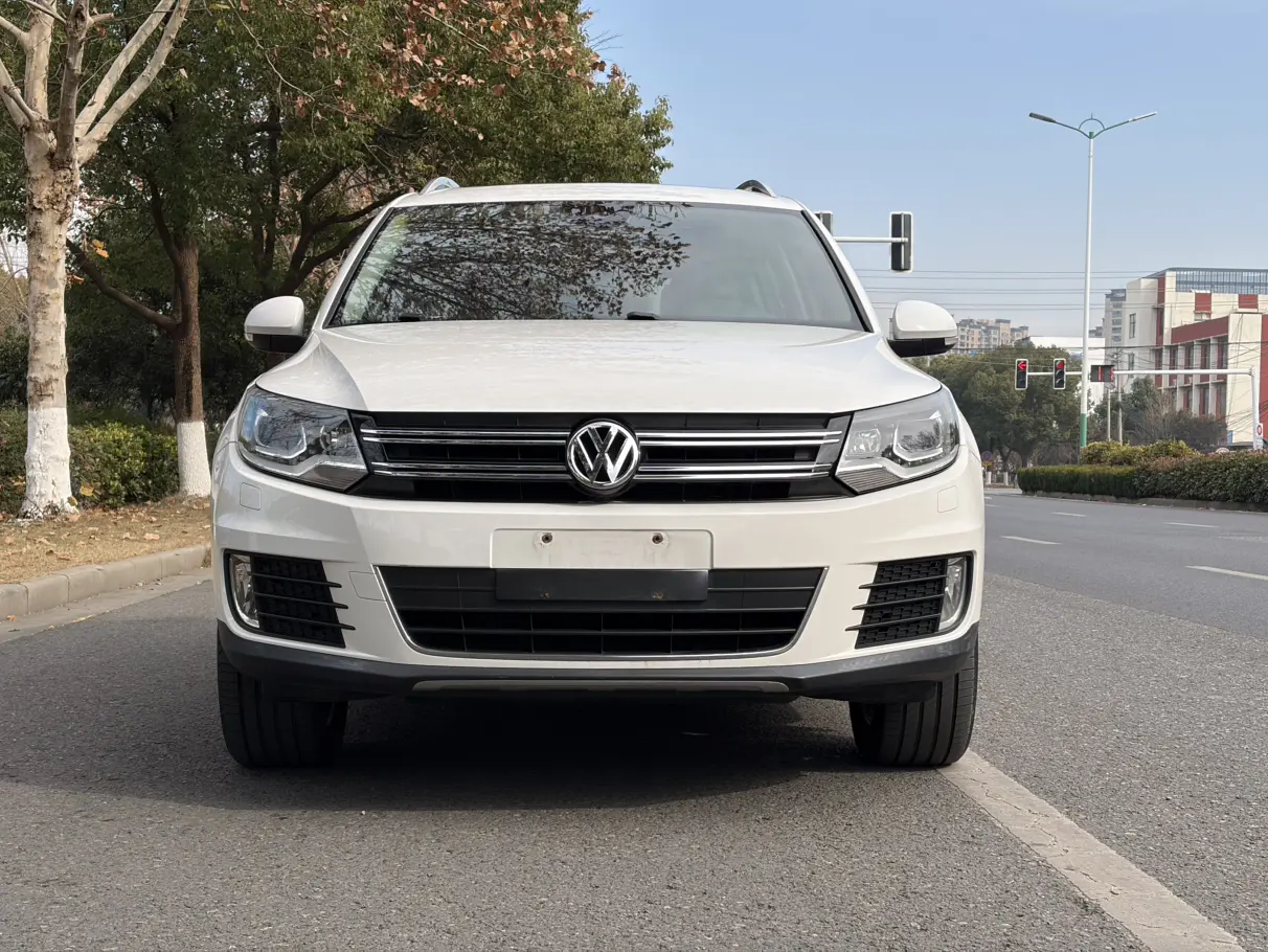 Volkswagen Tiguan (Tharu)  из Китая