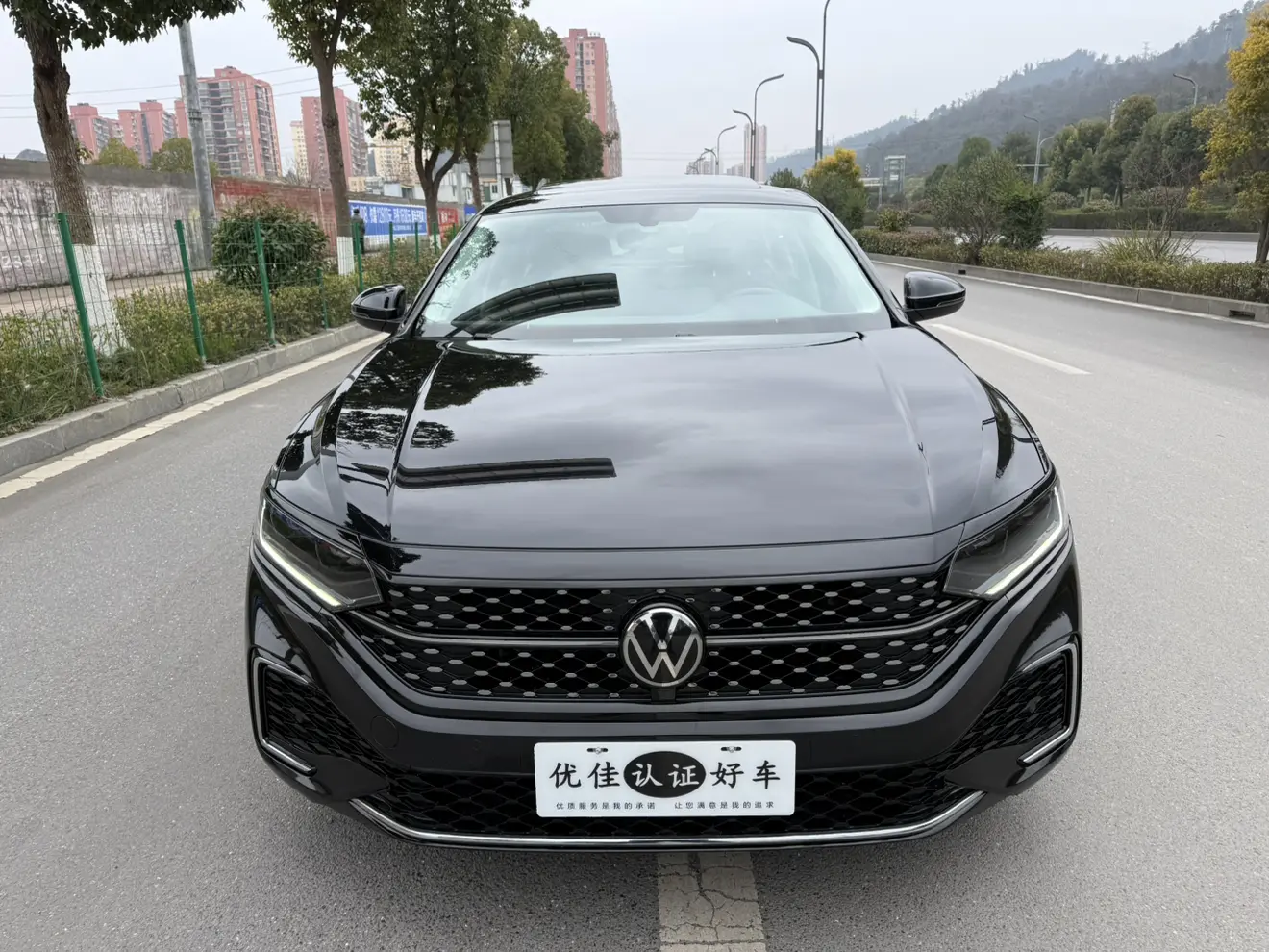 Volkswagen Passat  из Китая