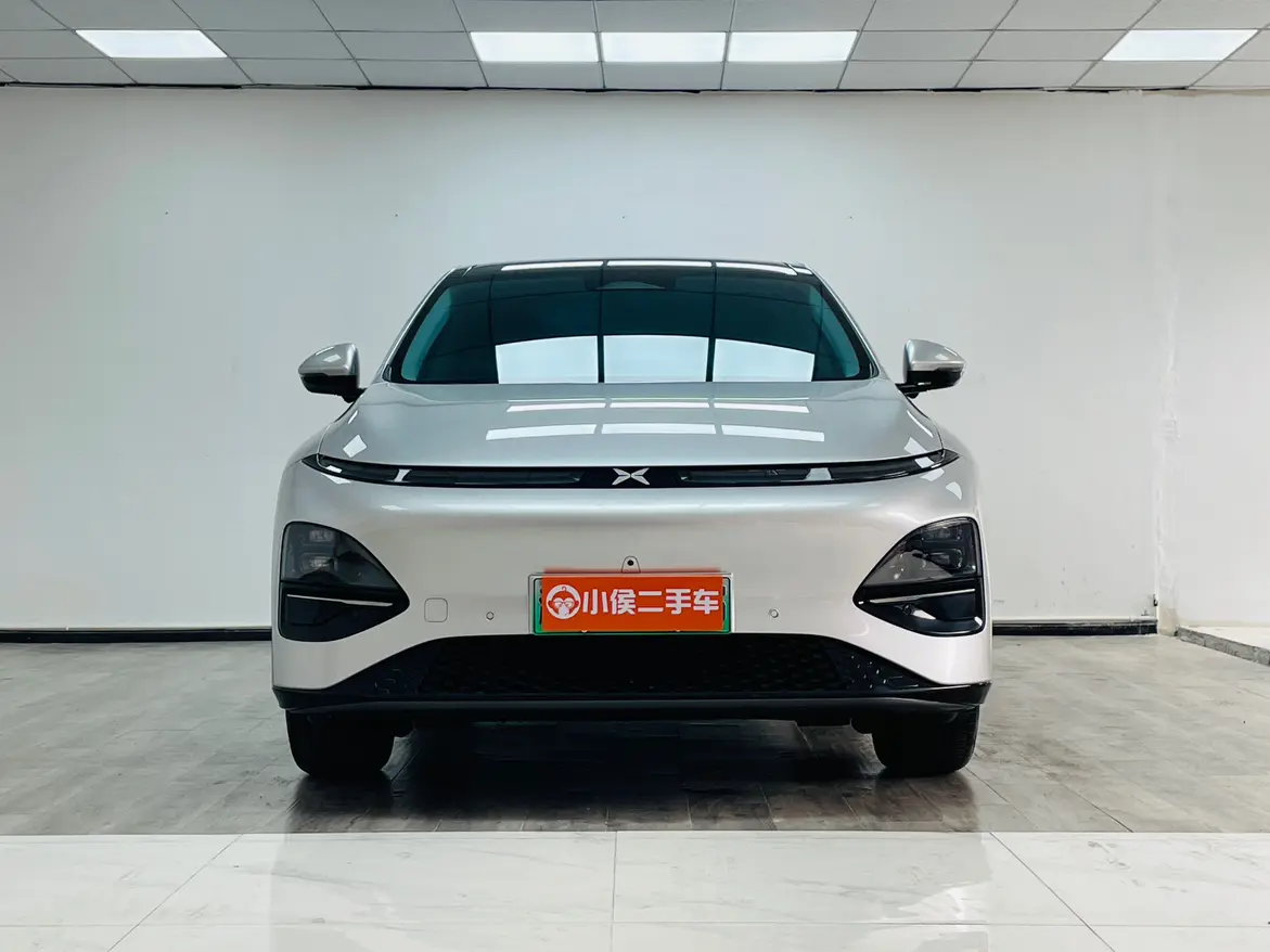 Xpeng G6  из Китая