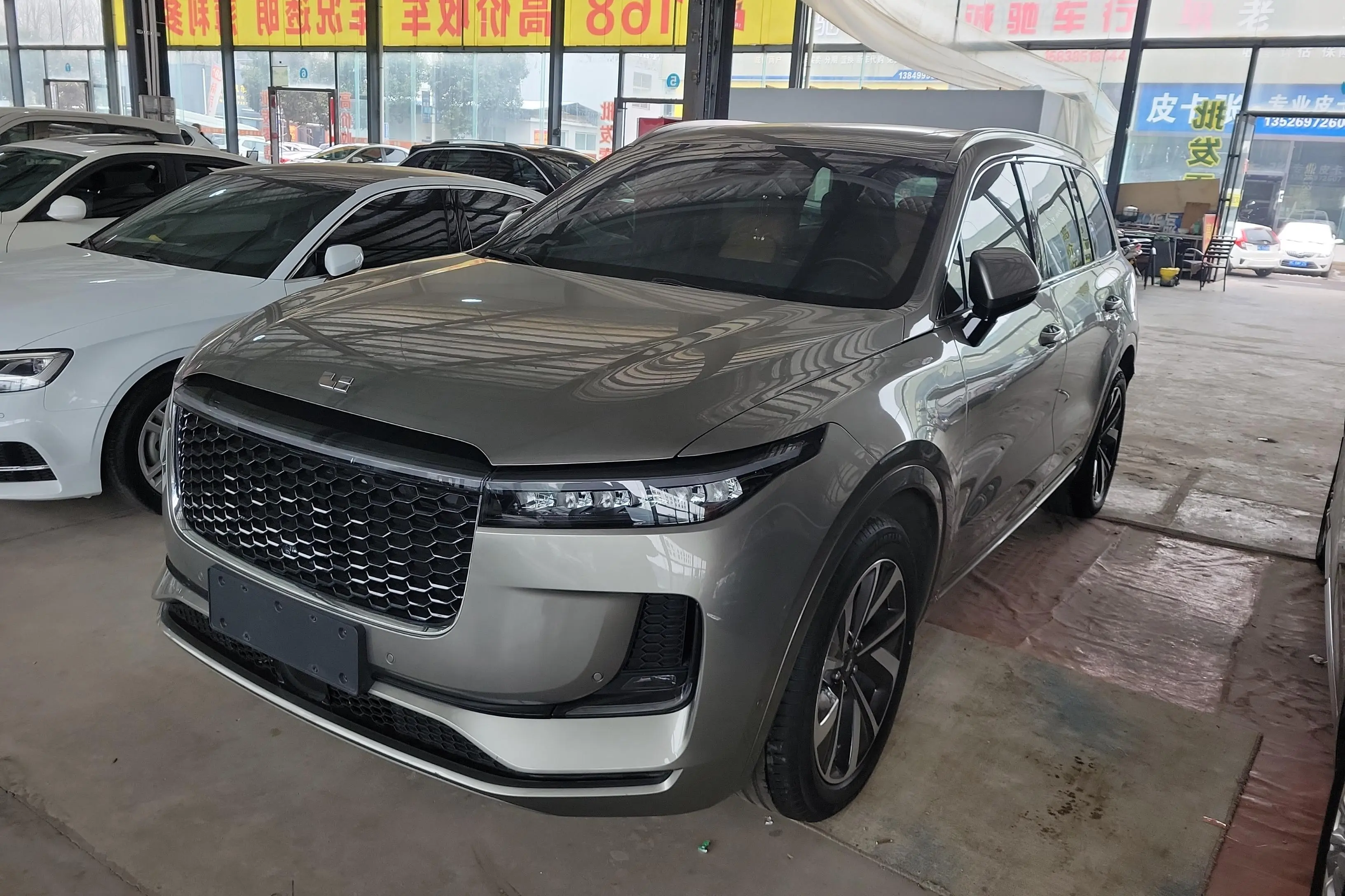 Li ONE (Ideal ONE)  из Китая