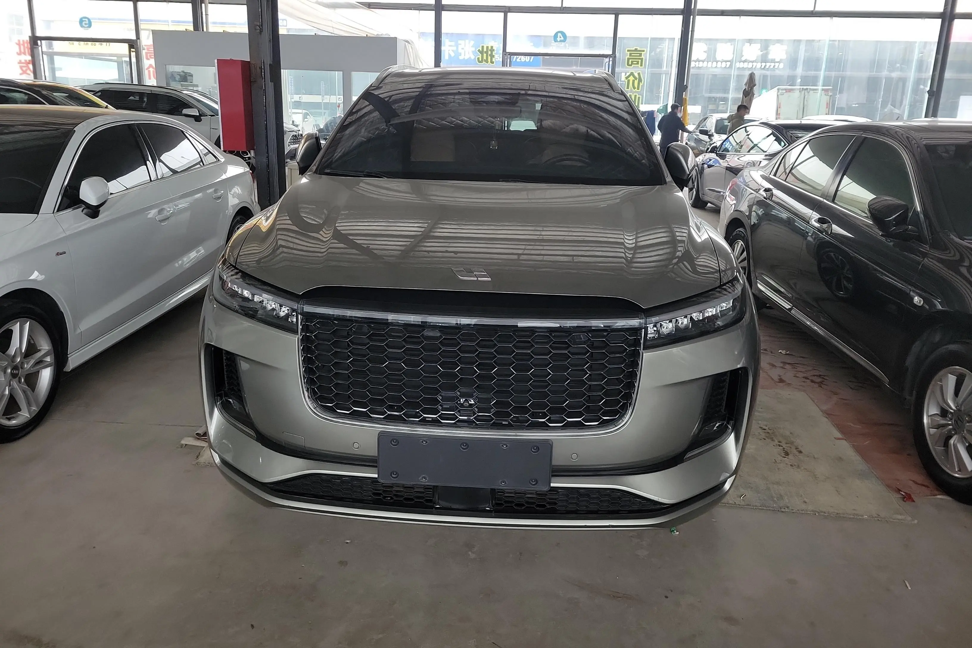 Li ONE (Ideal ONE)  из Китая