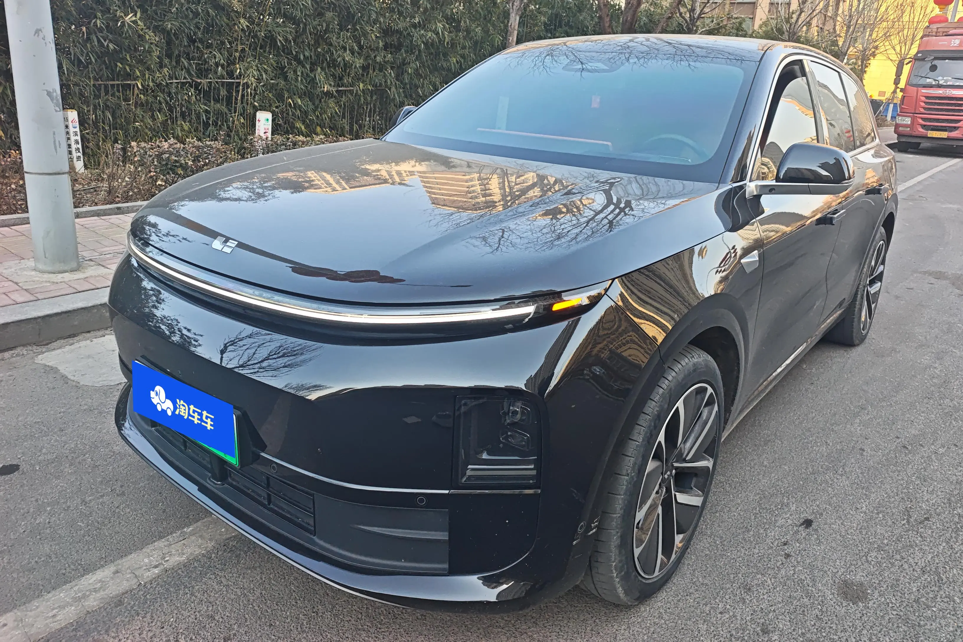 Li L6 (Ideal L6)  из Китая