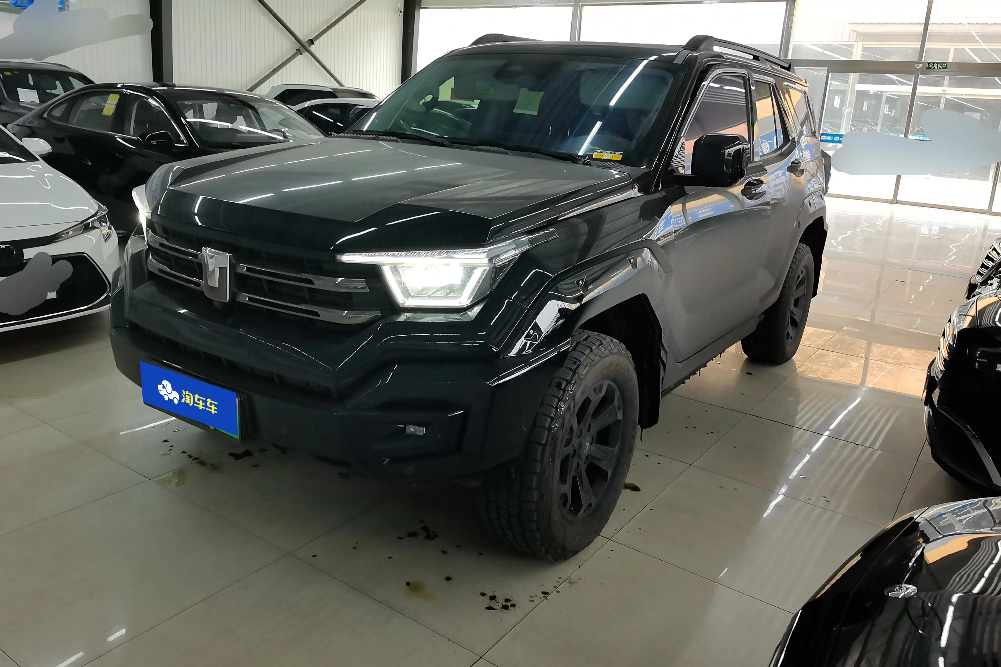 Tank 400 Hi4-T  из Китая