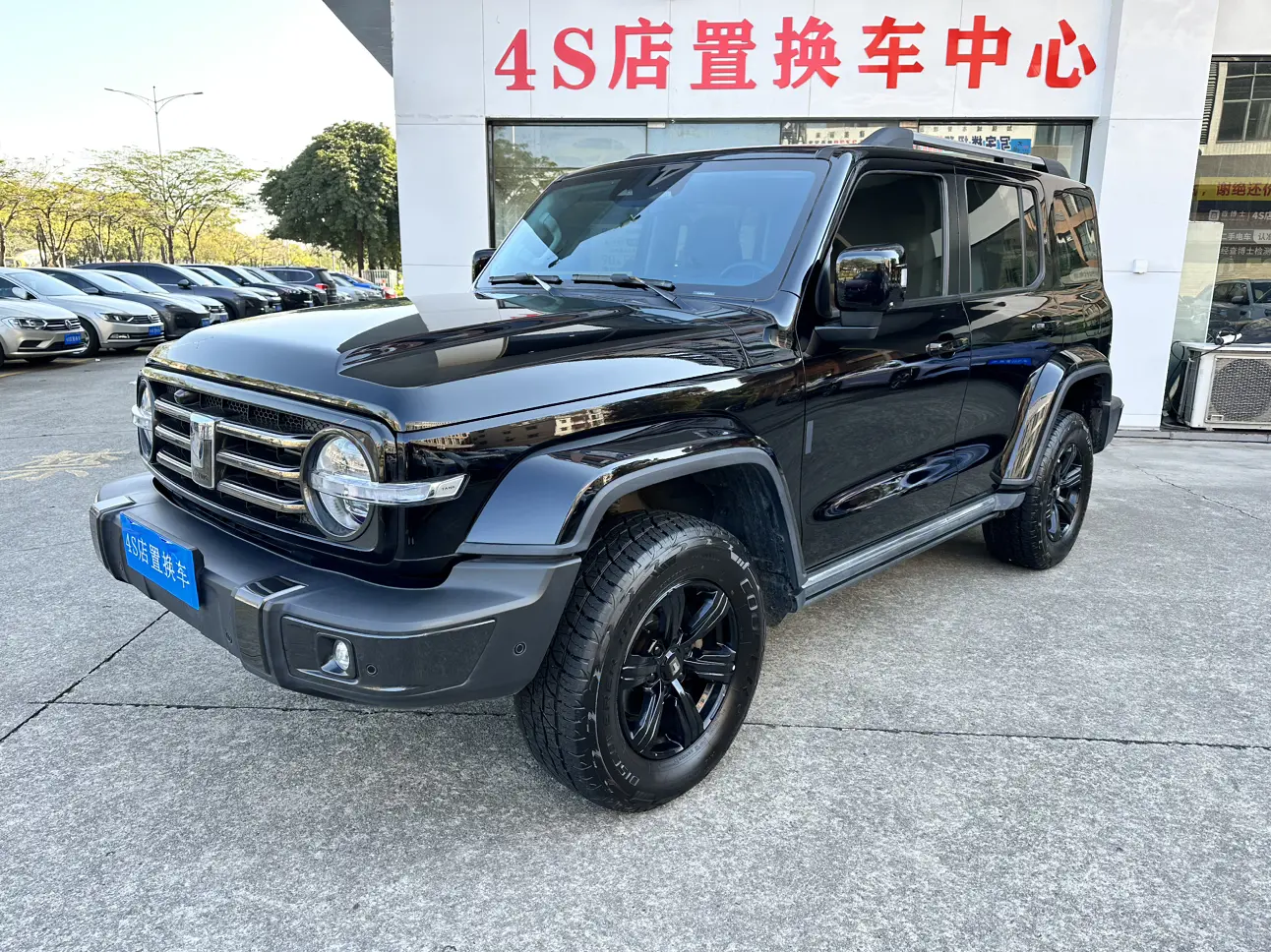 Tank 300  из Китая