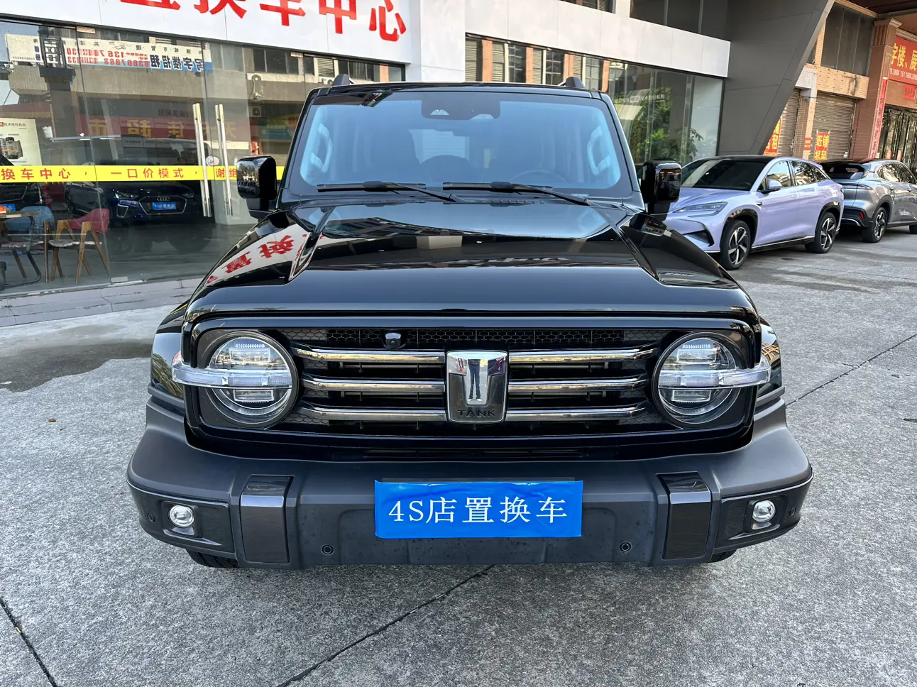 Tank 300  из Китая