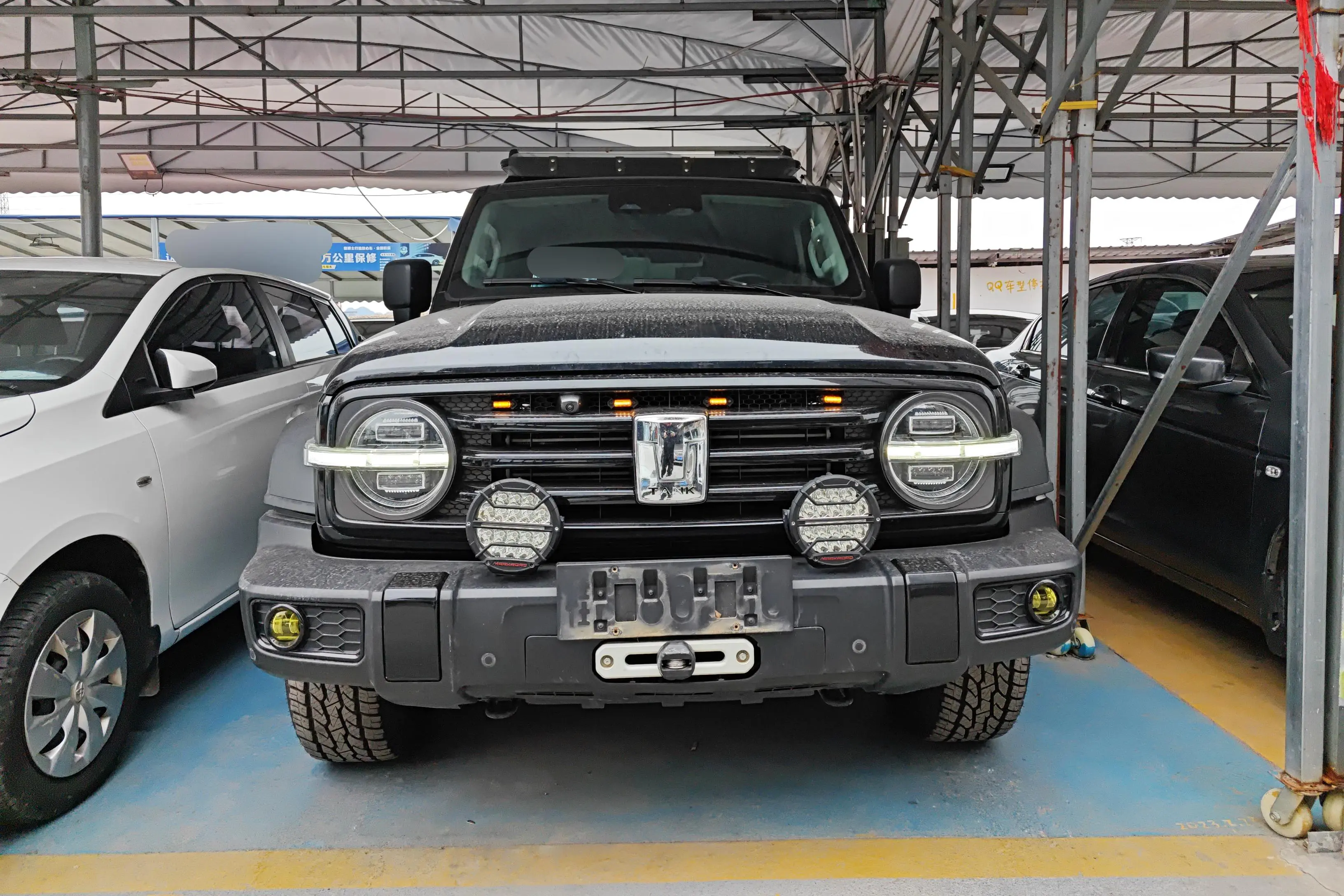 Tank 300  из Китая