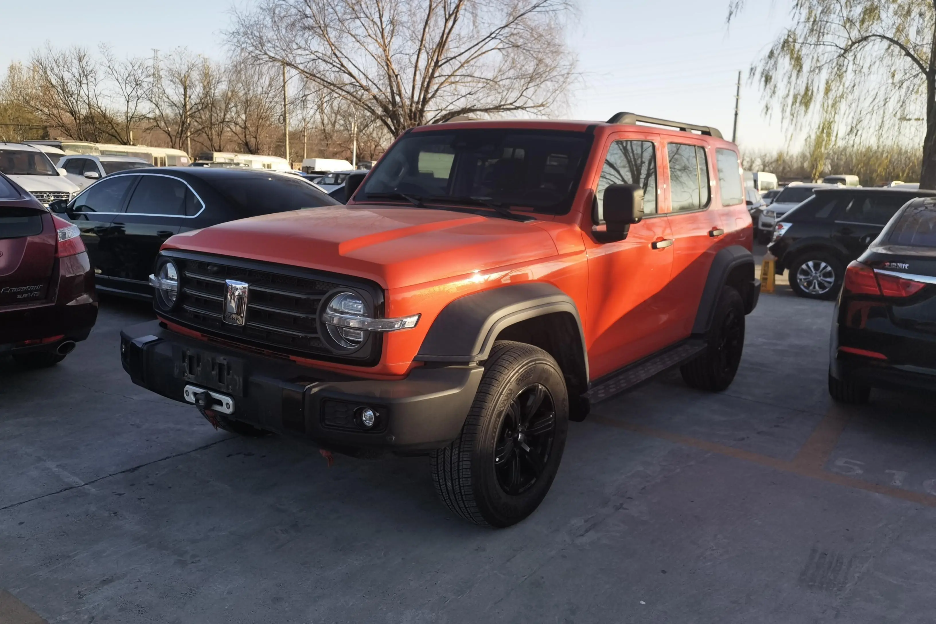 Tank 300  из Китая