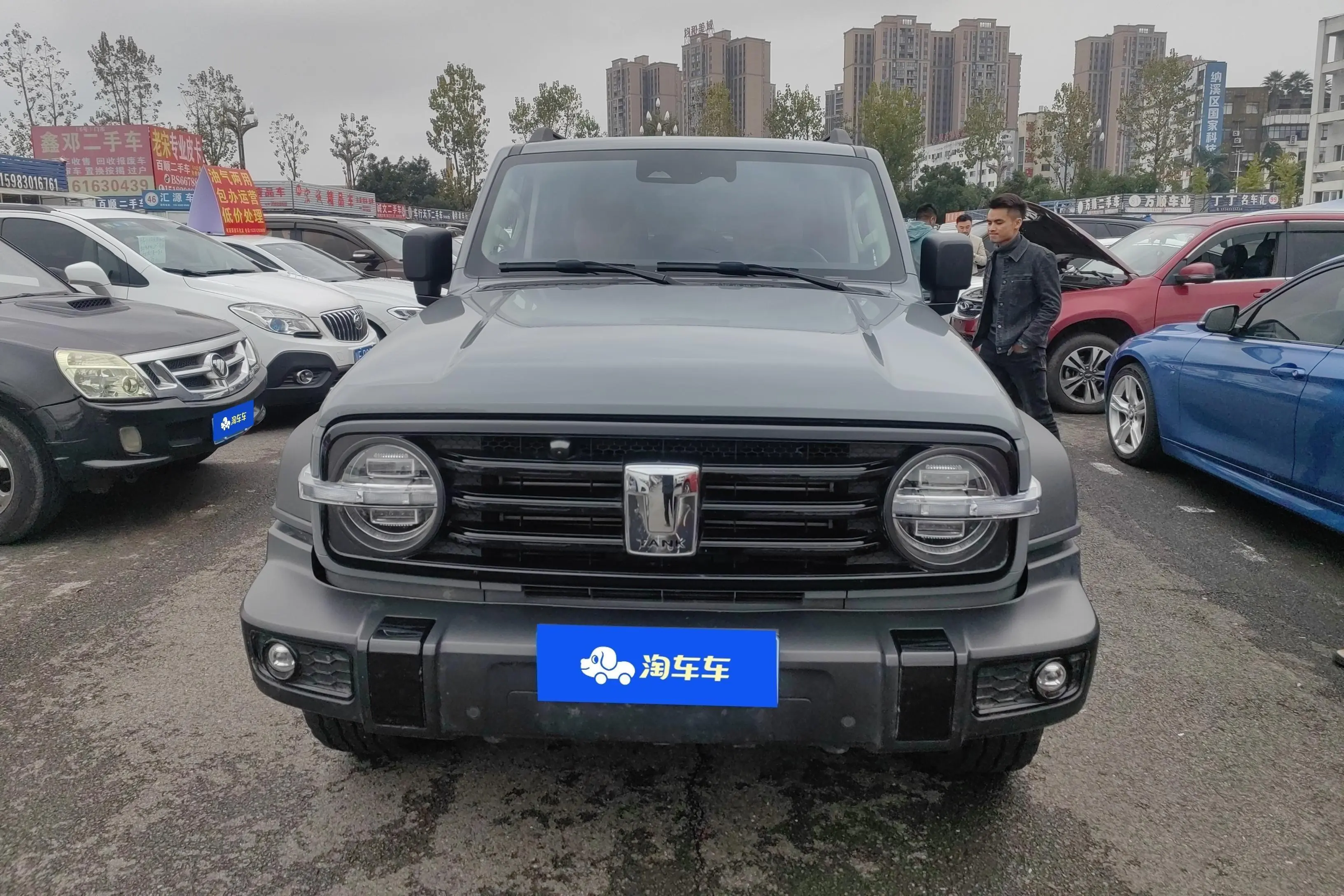 Tank 300  из Китая