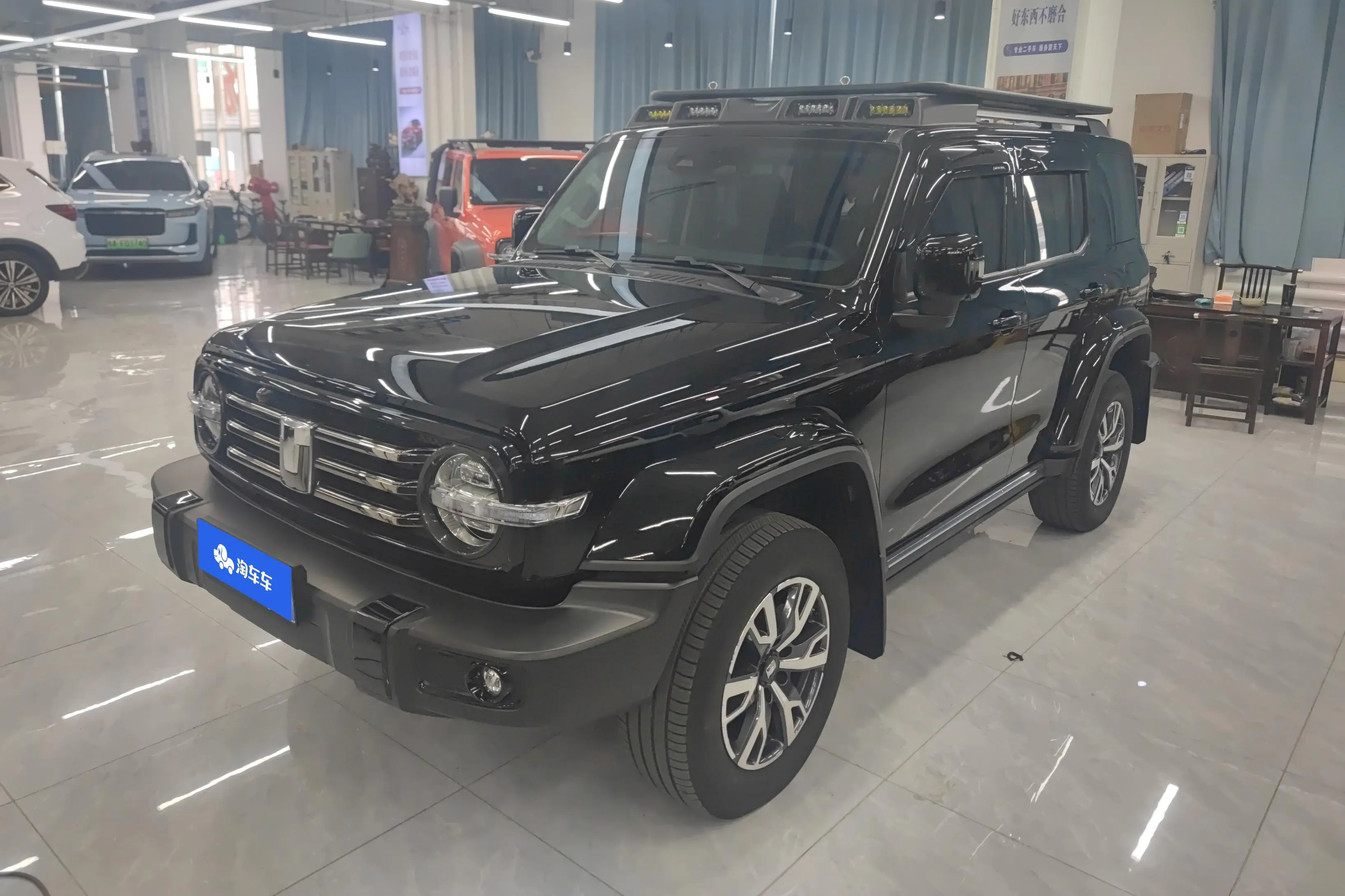 Tank 300  из Китая