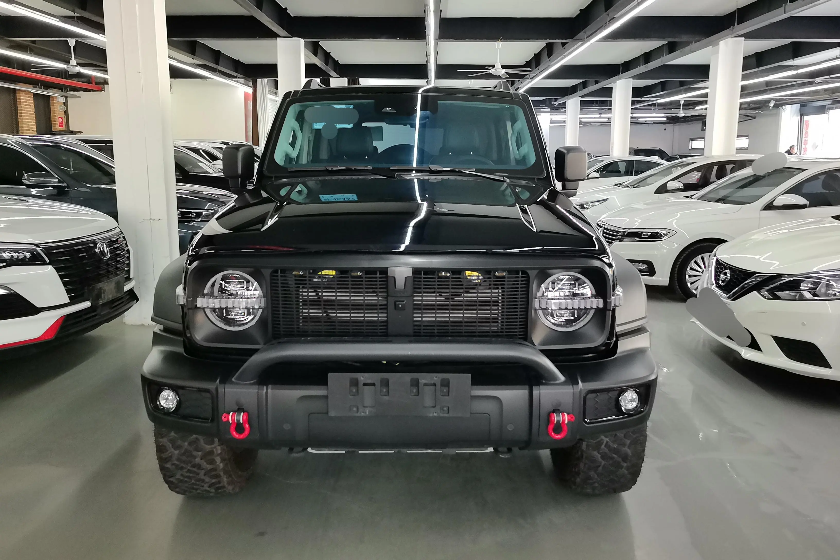 Tank 300  из Китая