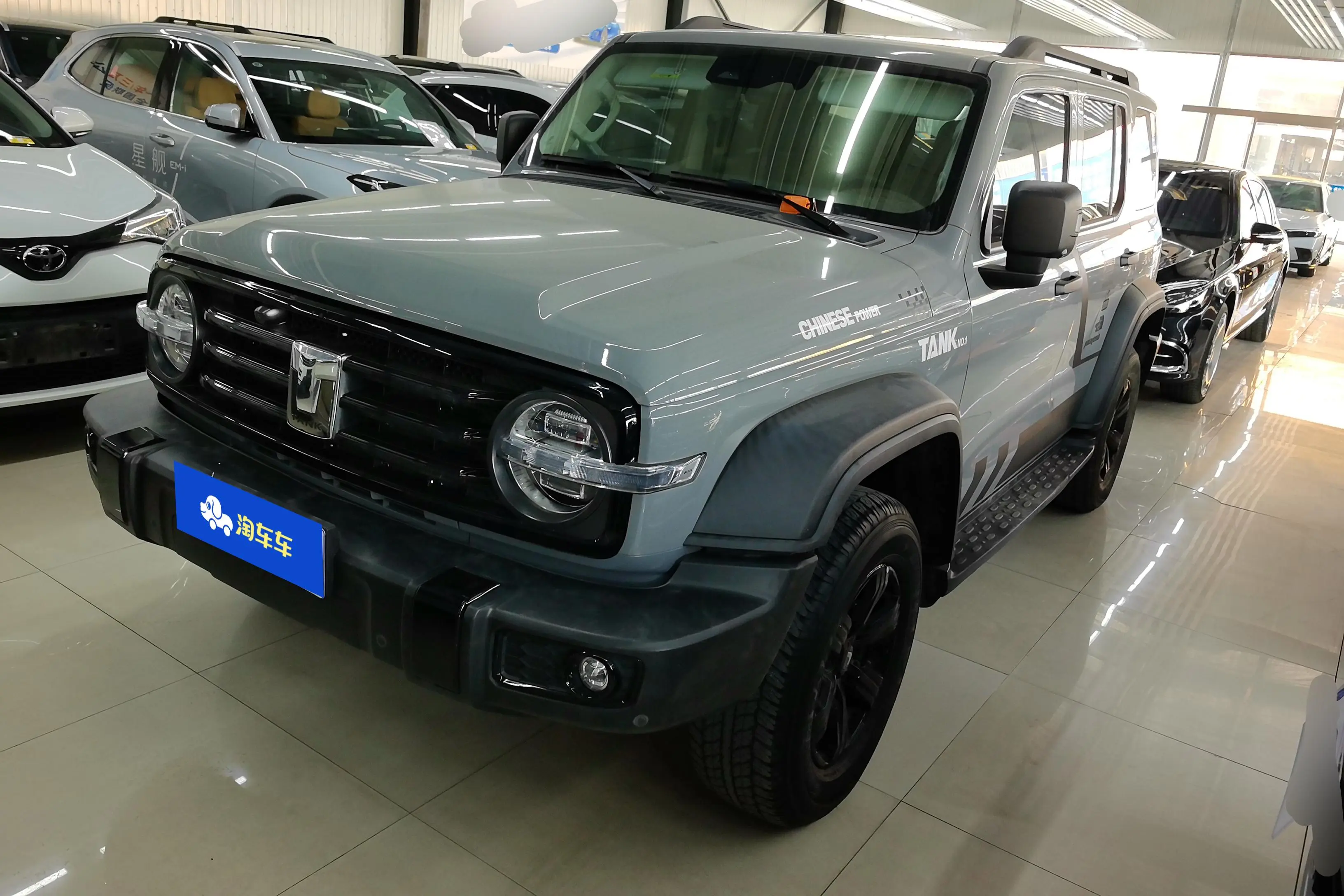 Tank 300  из Китая