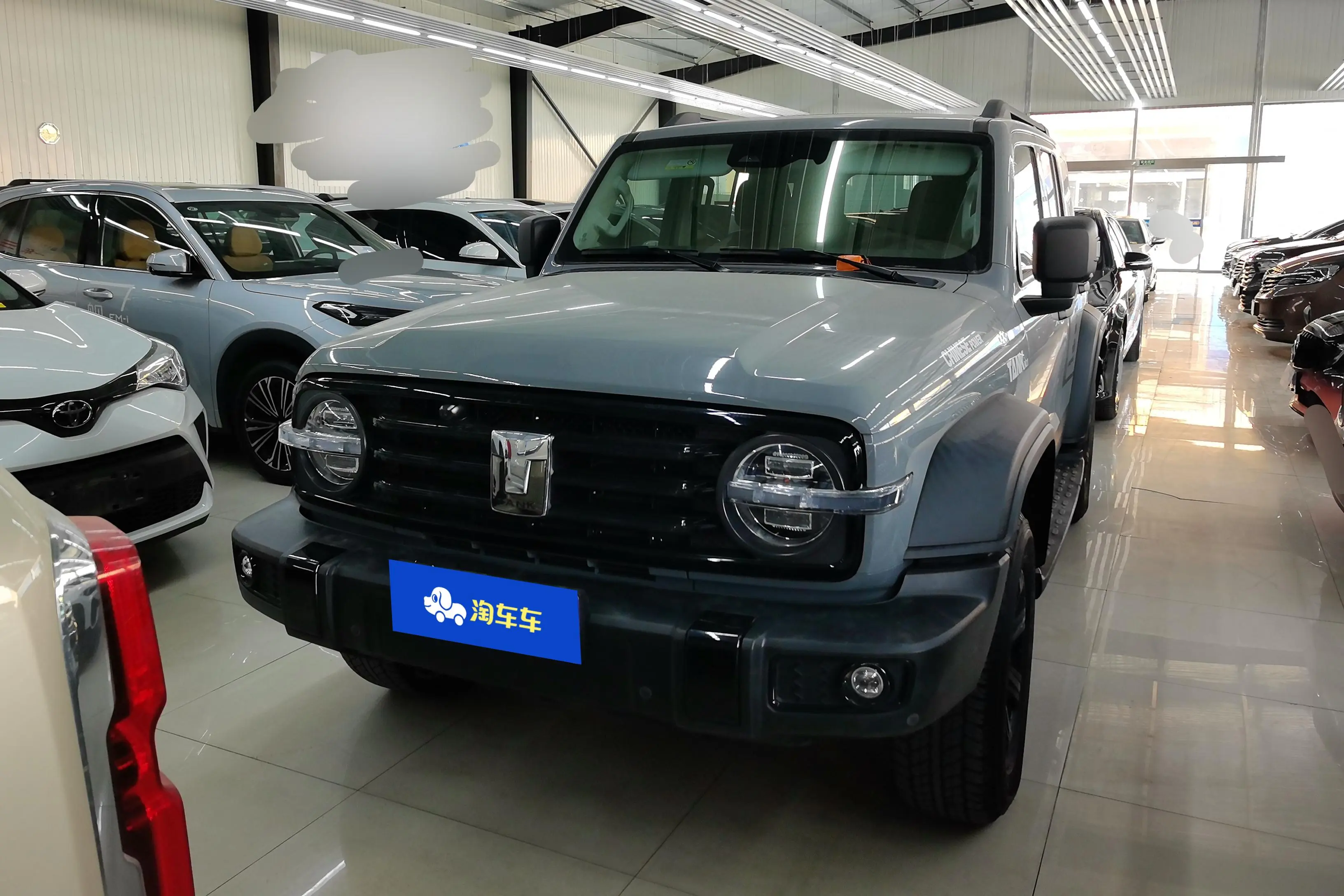 Tank 300  из Китая