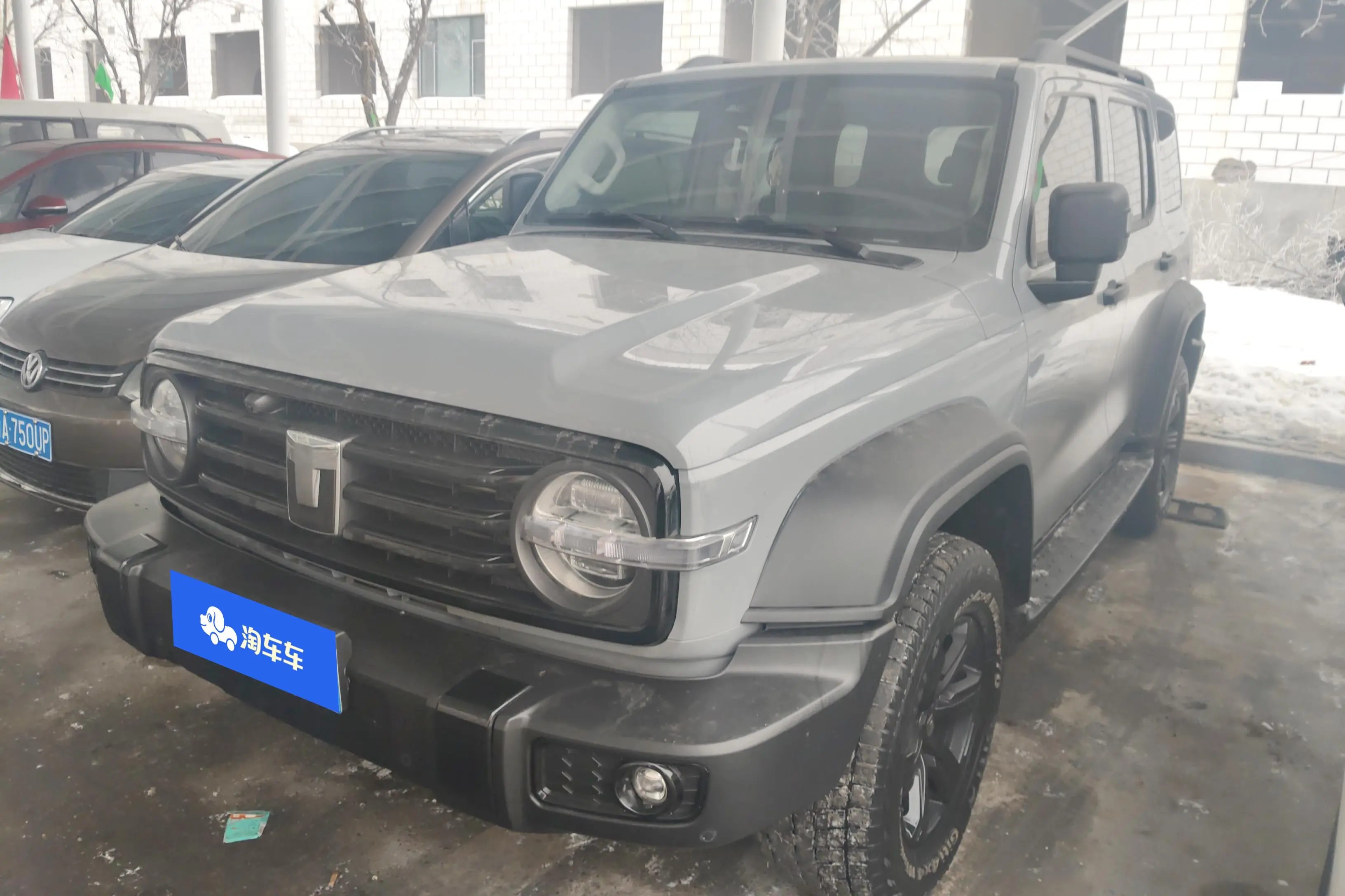 Tank 300  из Китая