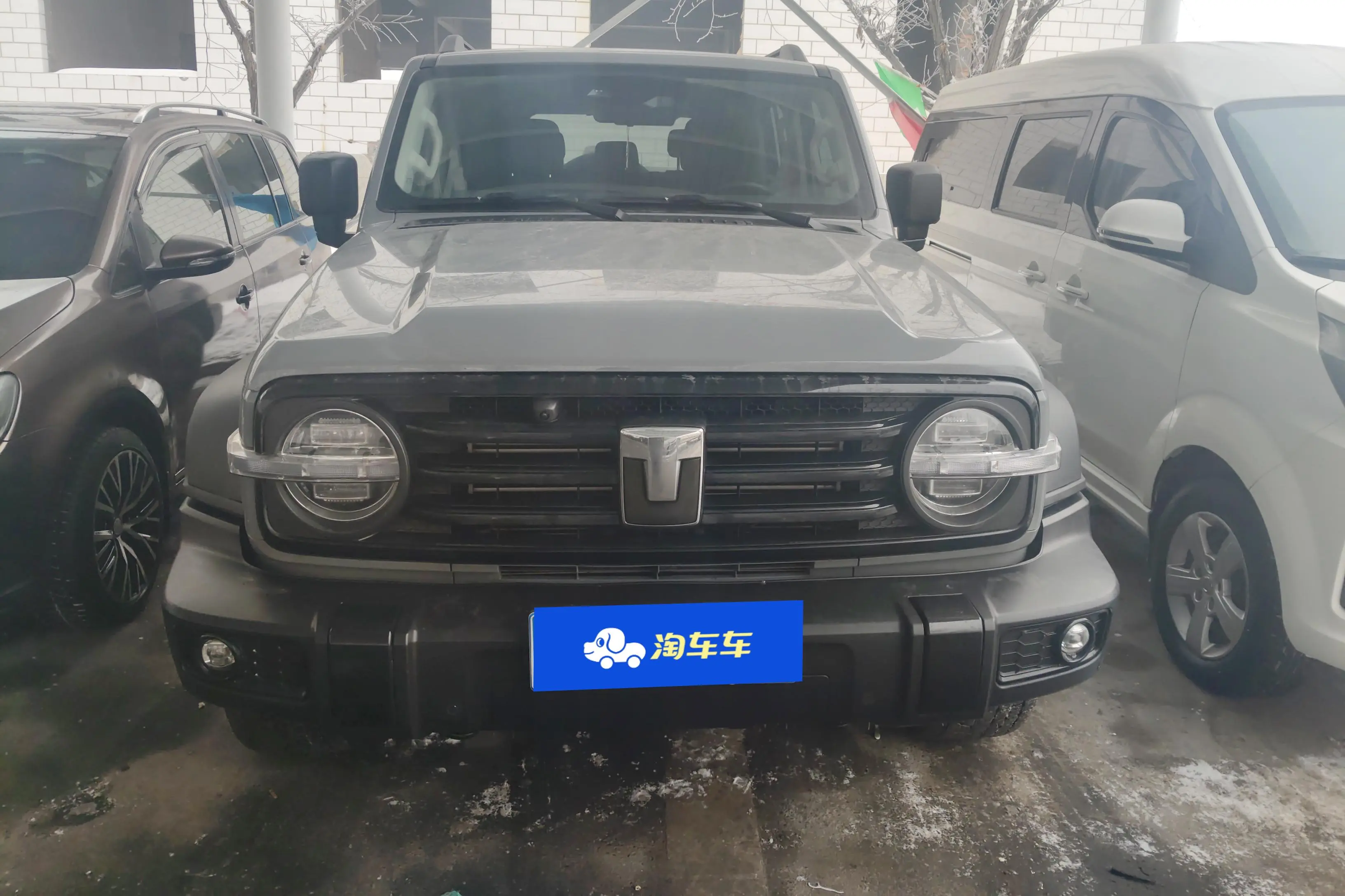 Tank 300  из Китая