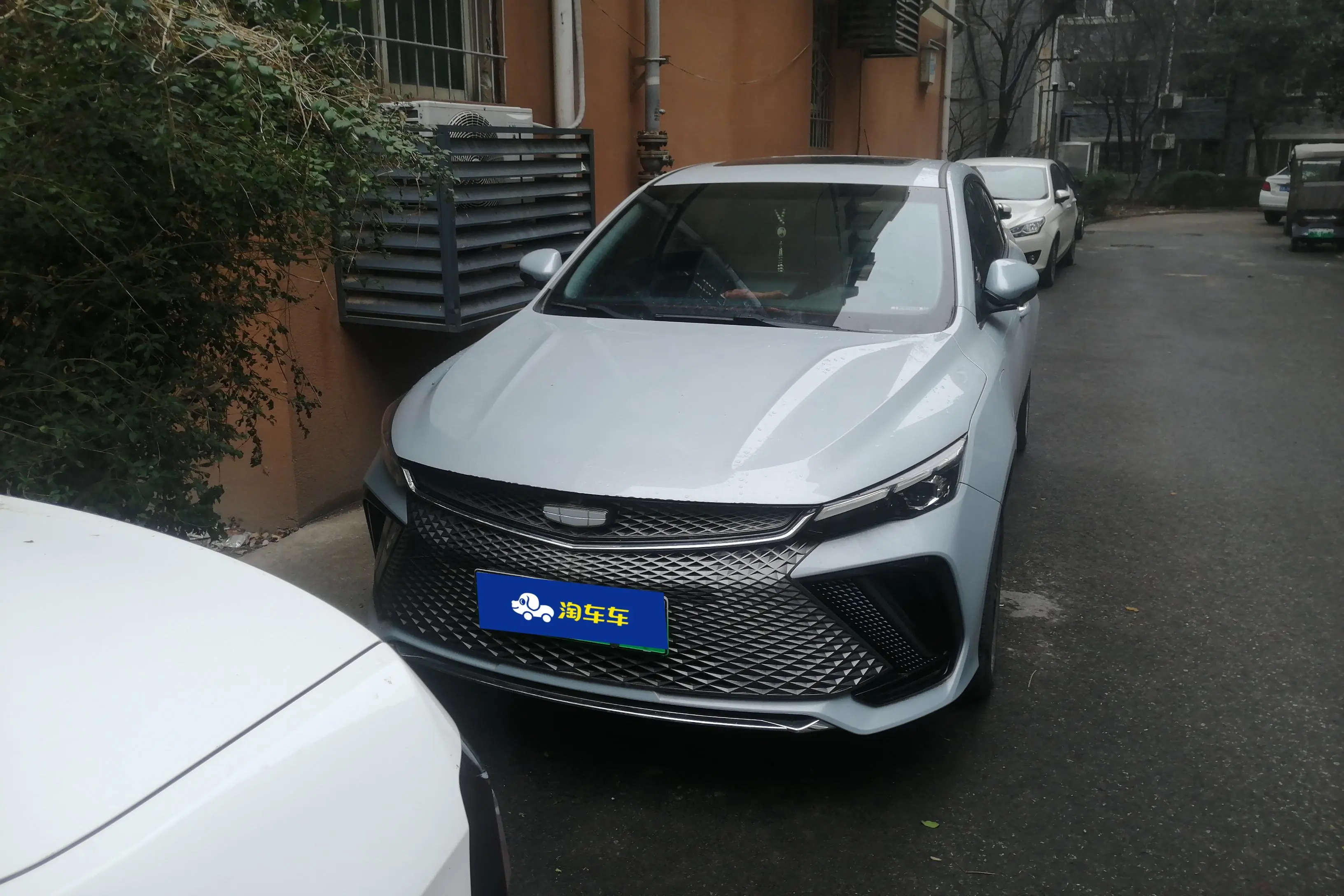 Geely Emgrand L HiP  из Китая