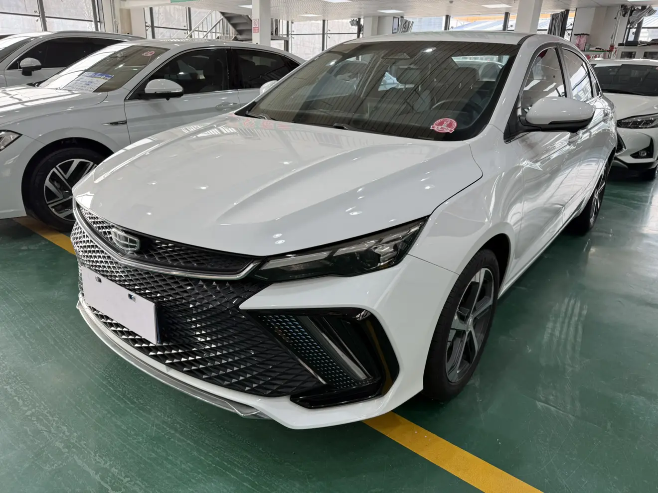 Geely Emgrand L  из Китая