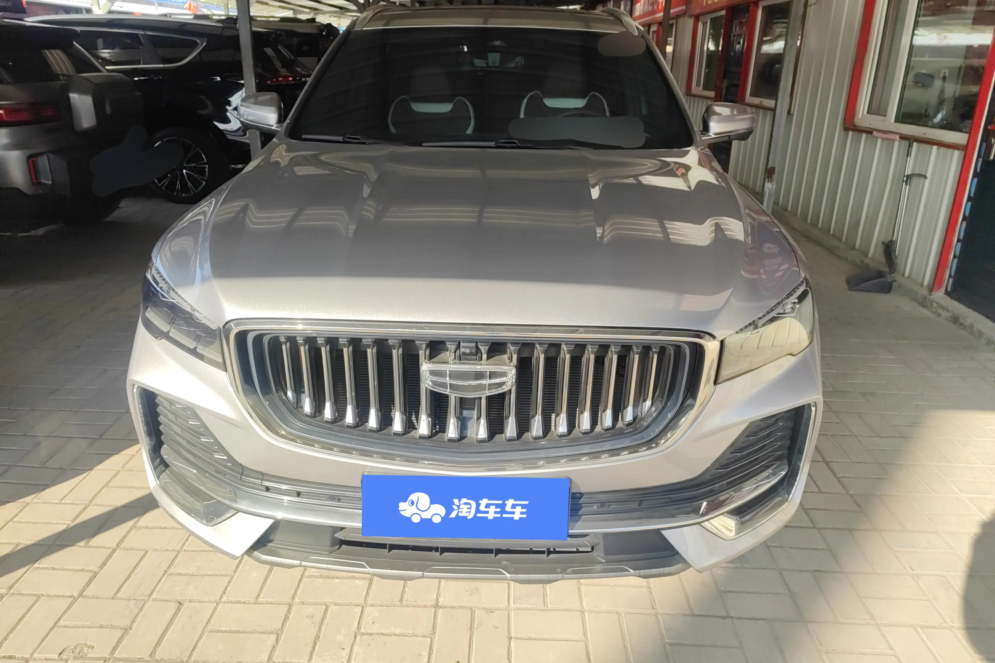 Geely Monjaro (Xingyue L)  из Китая