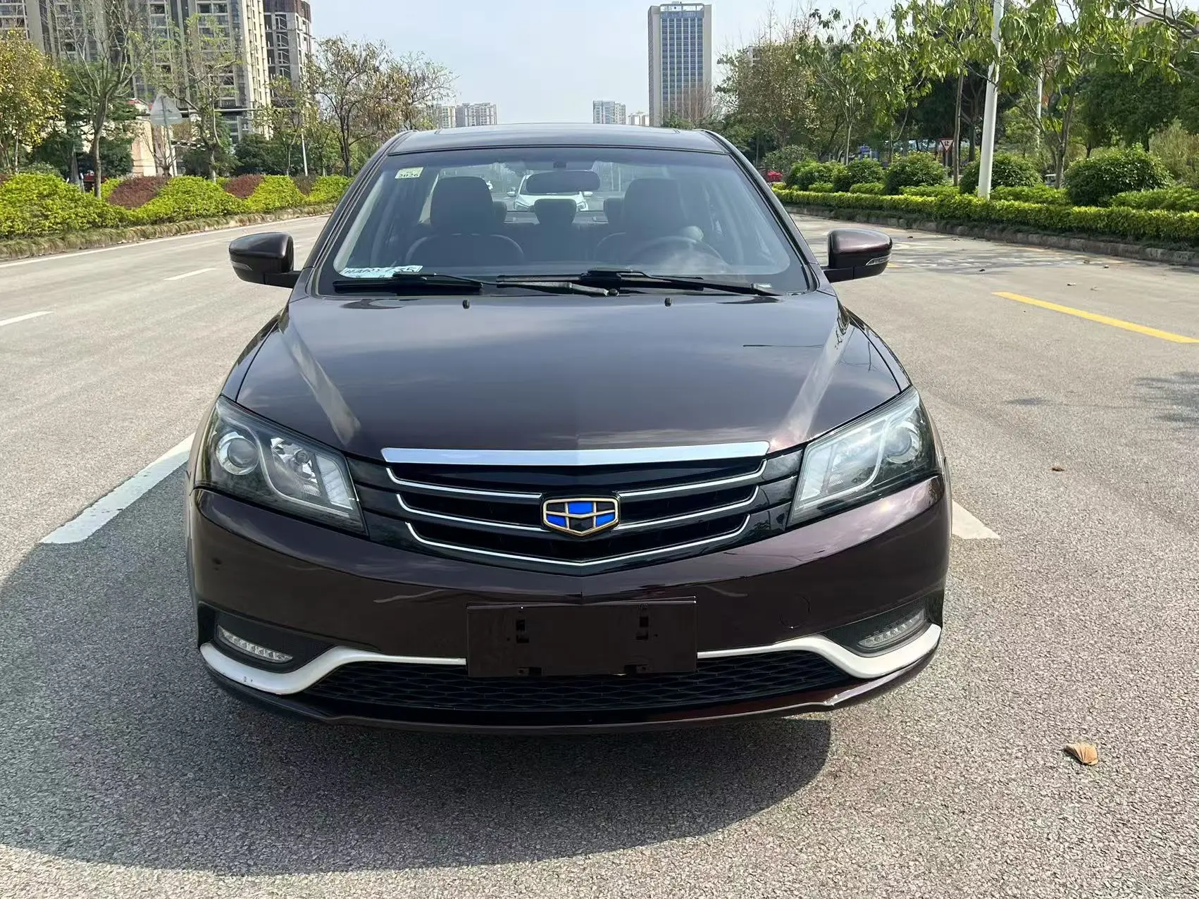 Geely Emgrand  из Китая