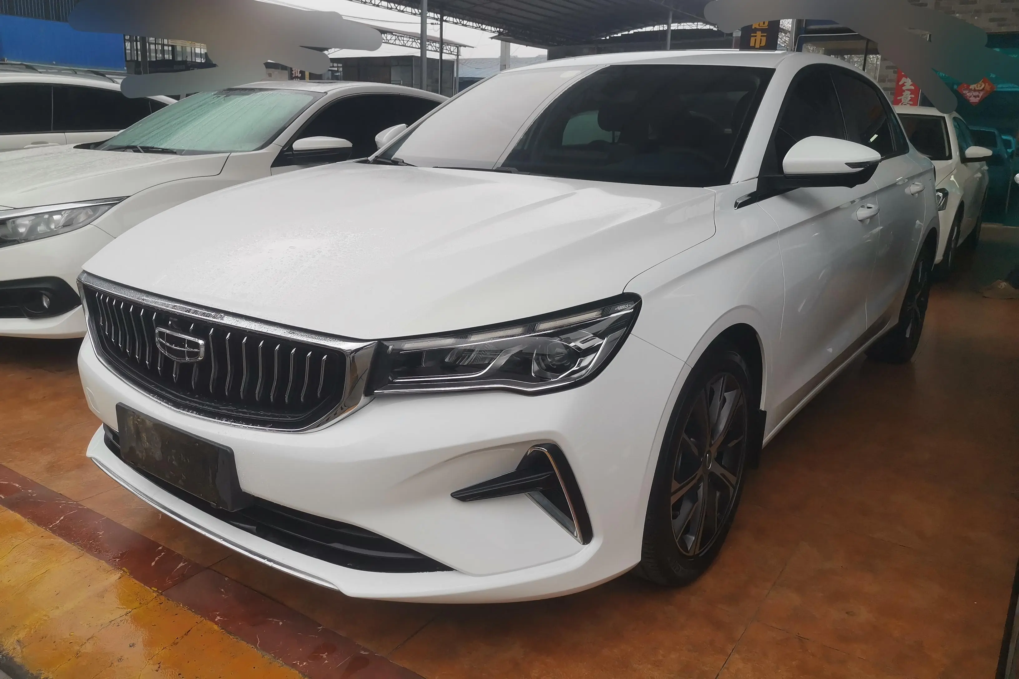 Geely Emgrand  из Китая